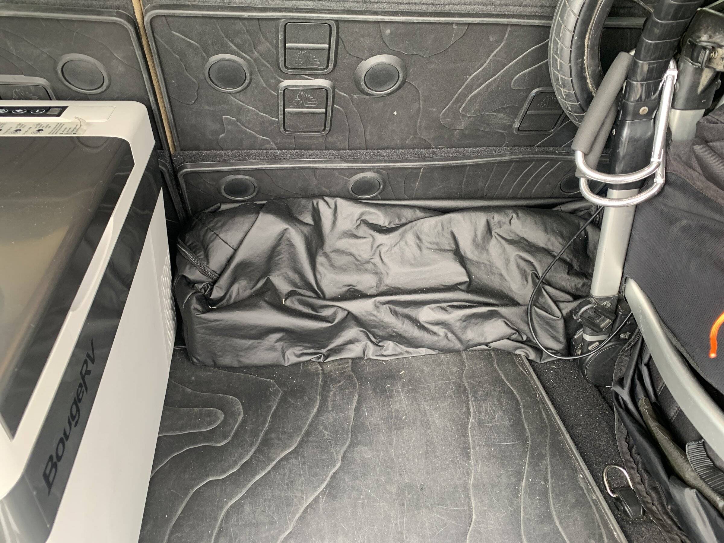 Jeep Wrangler JL Onboard freedom panel storage image