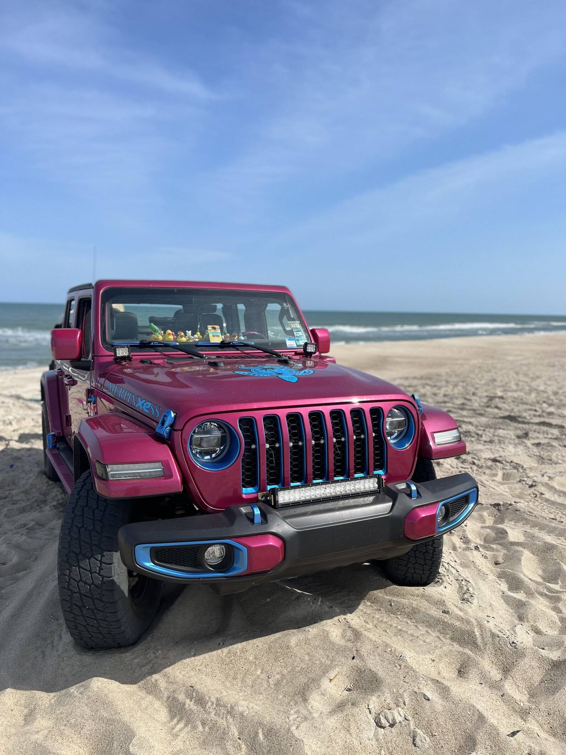 Jeep Wrangler JL Driving on the Beach 4636B6B5-7B37-4AF5-8582-055212F0A50C