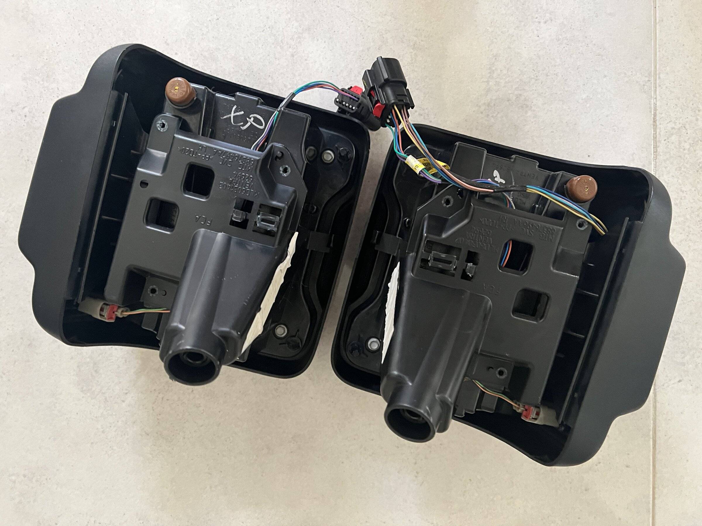 Jeep Wrangler JL OEM Tail Lights LED 7B7F56F5-25B3-467C-B904-D8AB1D3D6596