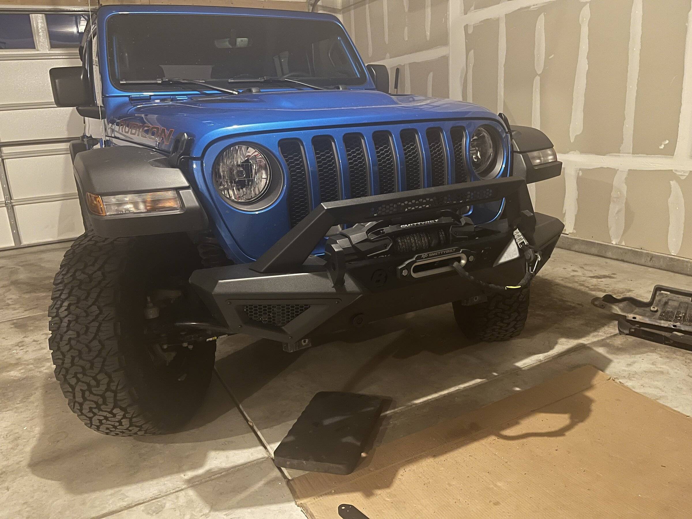 Jeep Wrangler JL Did I make a good decision? Warn vs Smittybilt CE2959E1-9CD3-422E-AED6-0379A3284737
