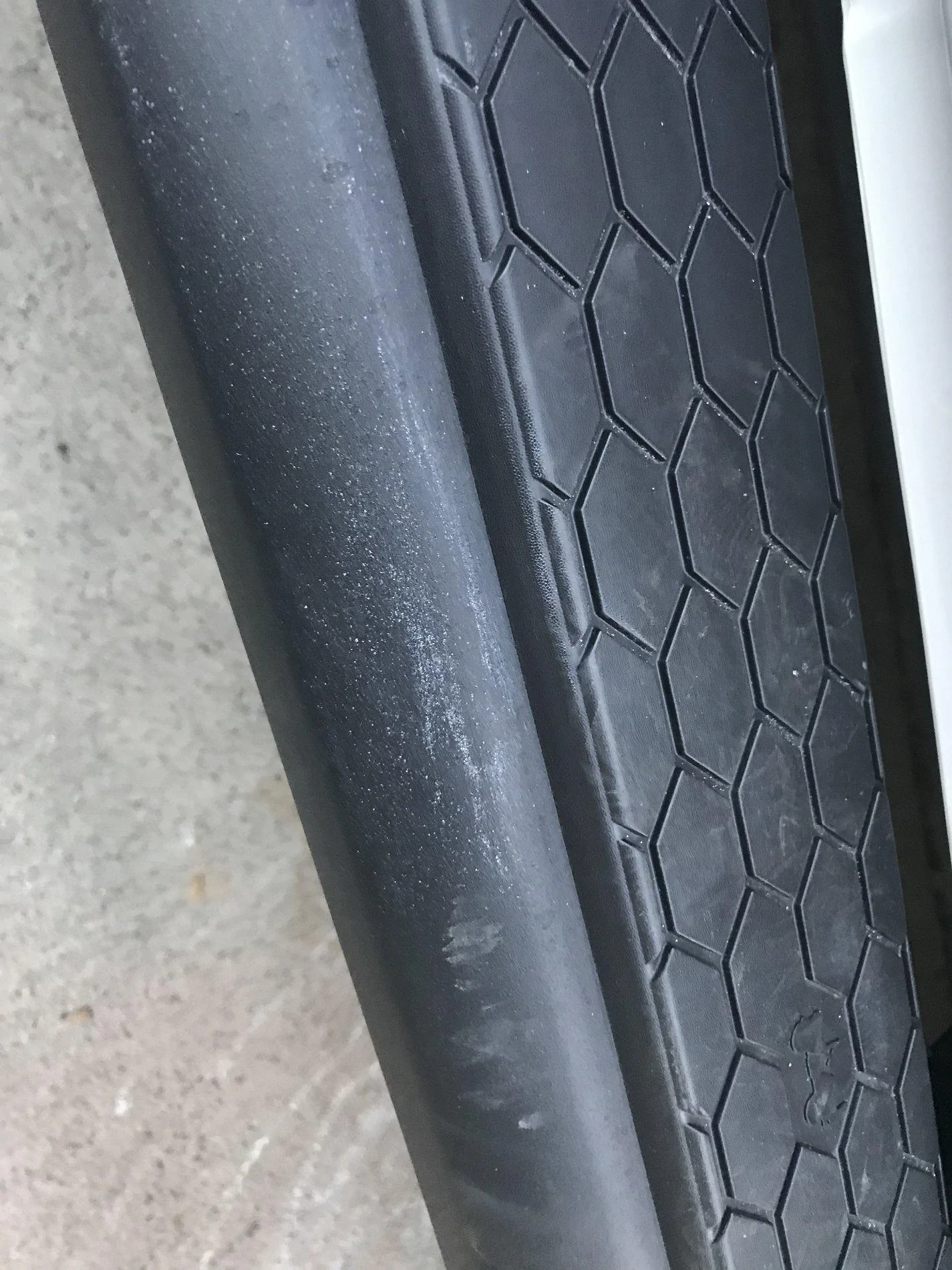 Jeep Wrangler JL JLU paint imperfections 50F57FA8-F0CF-4DBD-AC0B-85806846A8FB