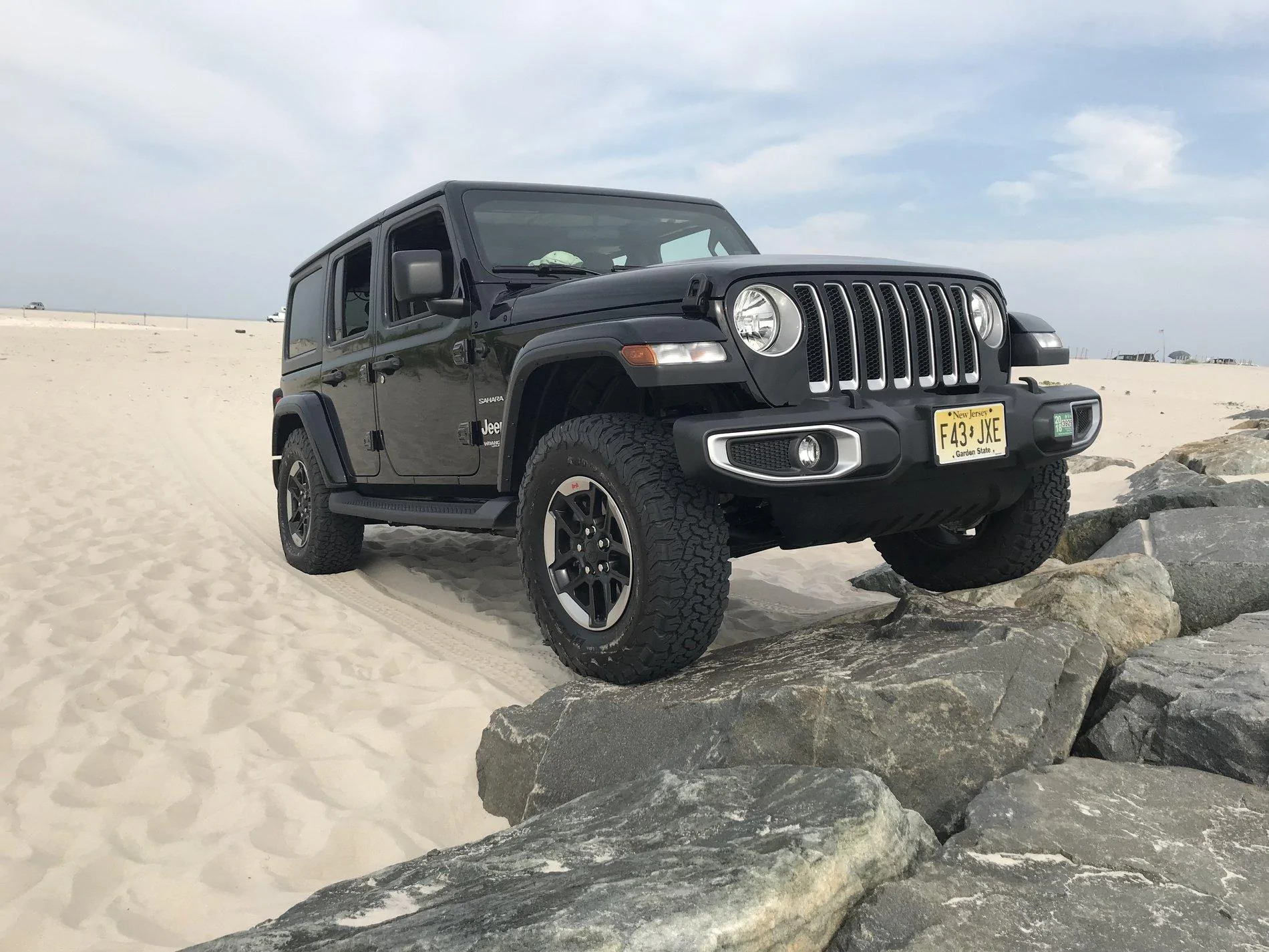 Jeep Wrangler JL Jeeps on the Beach... Post Em Up! IMG_8136