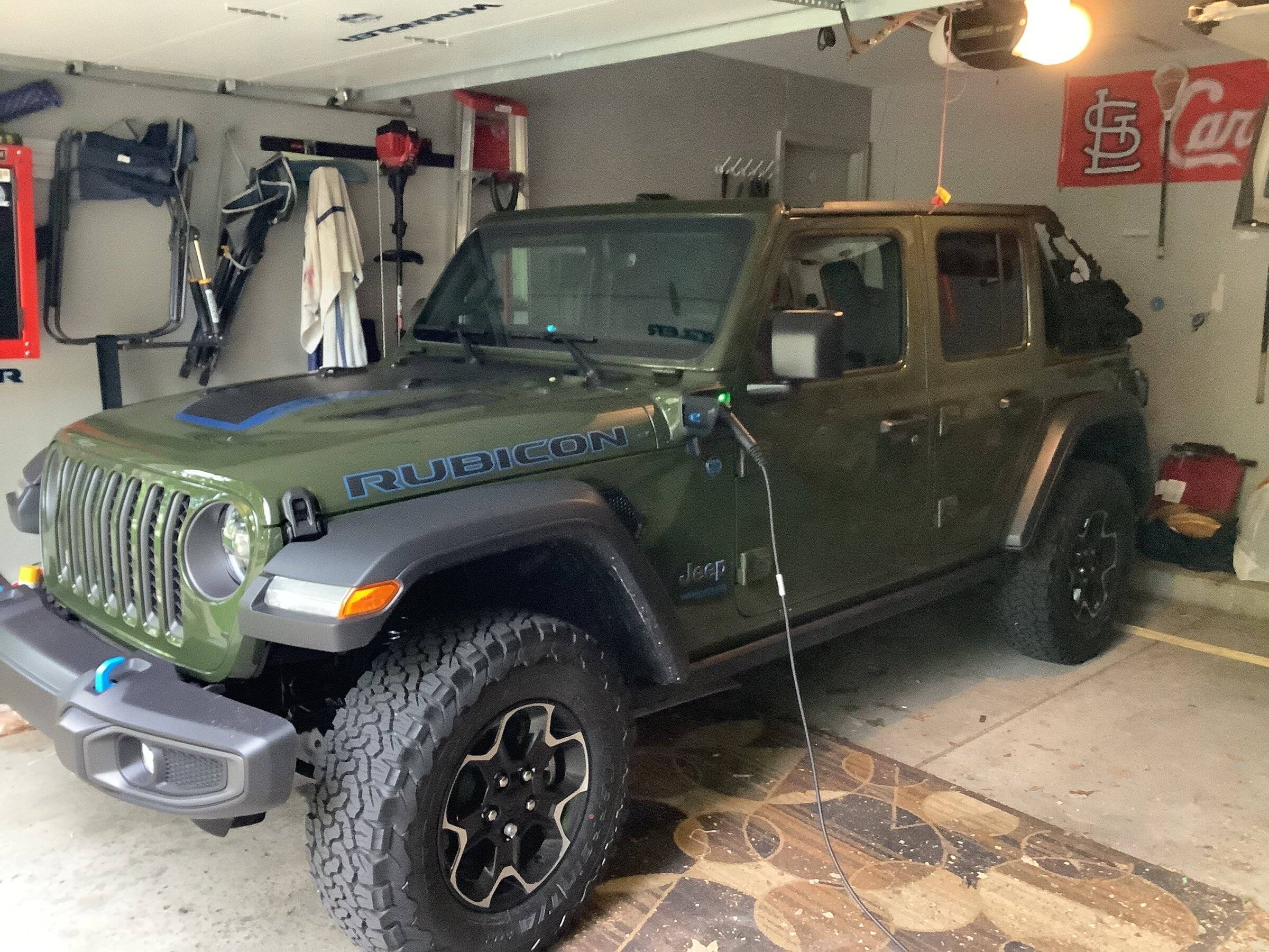 Jeep Wrangler JL 4xe Rubicon or Sahara? image