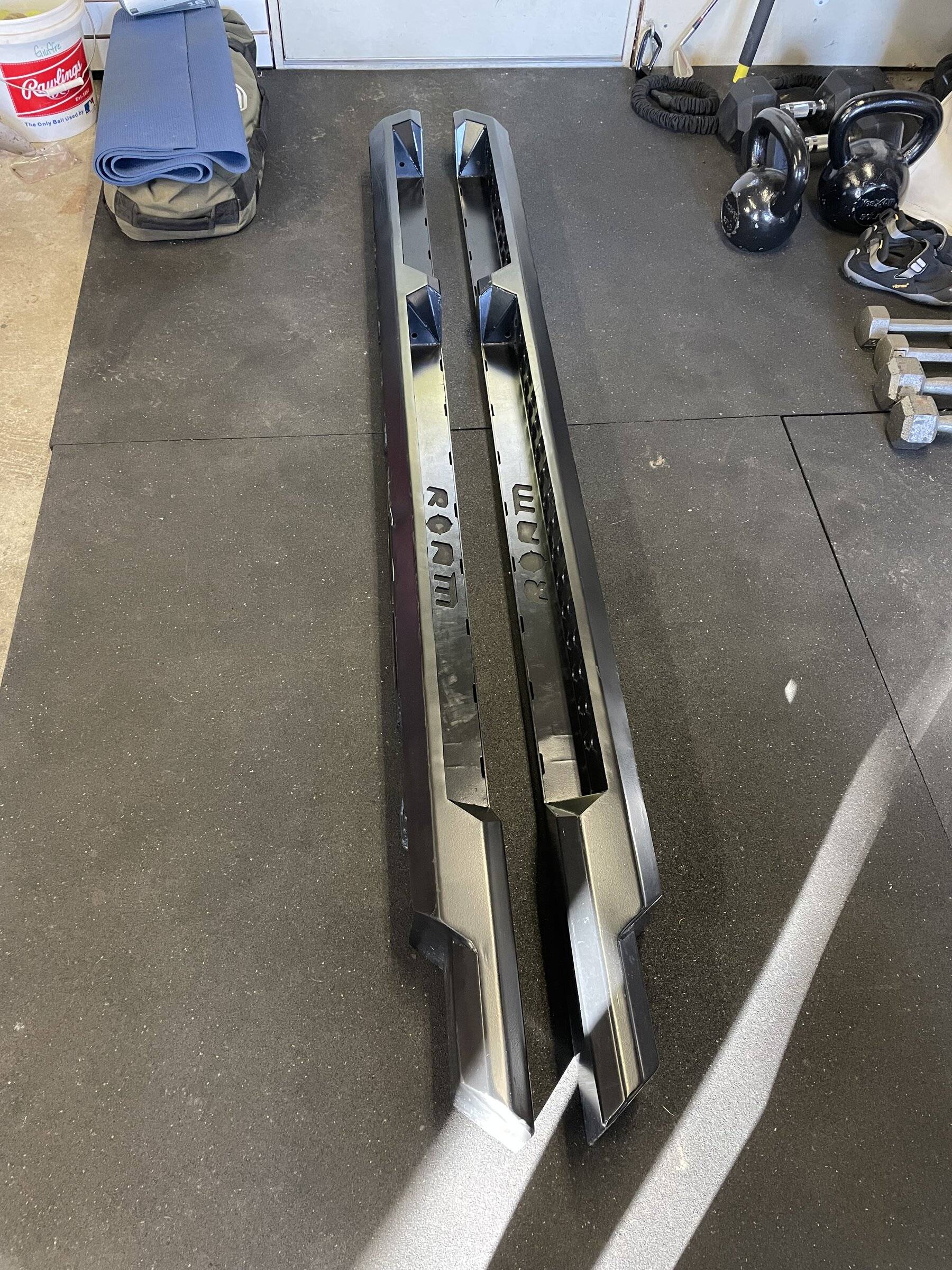 Jeep Wrangler JL Roam frame mounted sliders JLU tempImageV1mYau