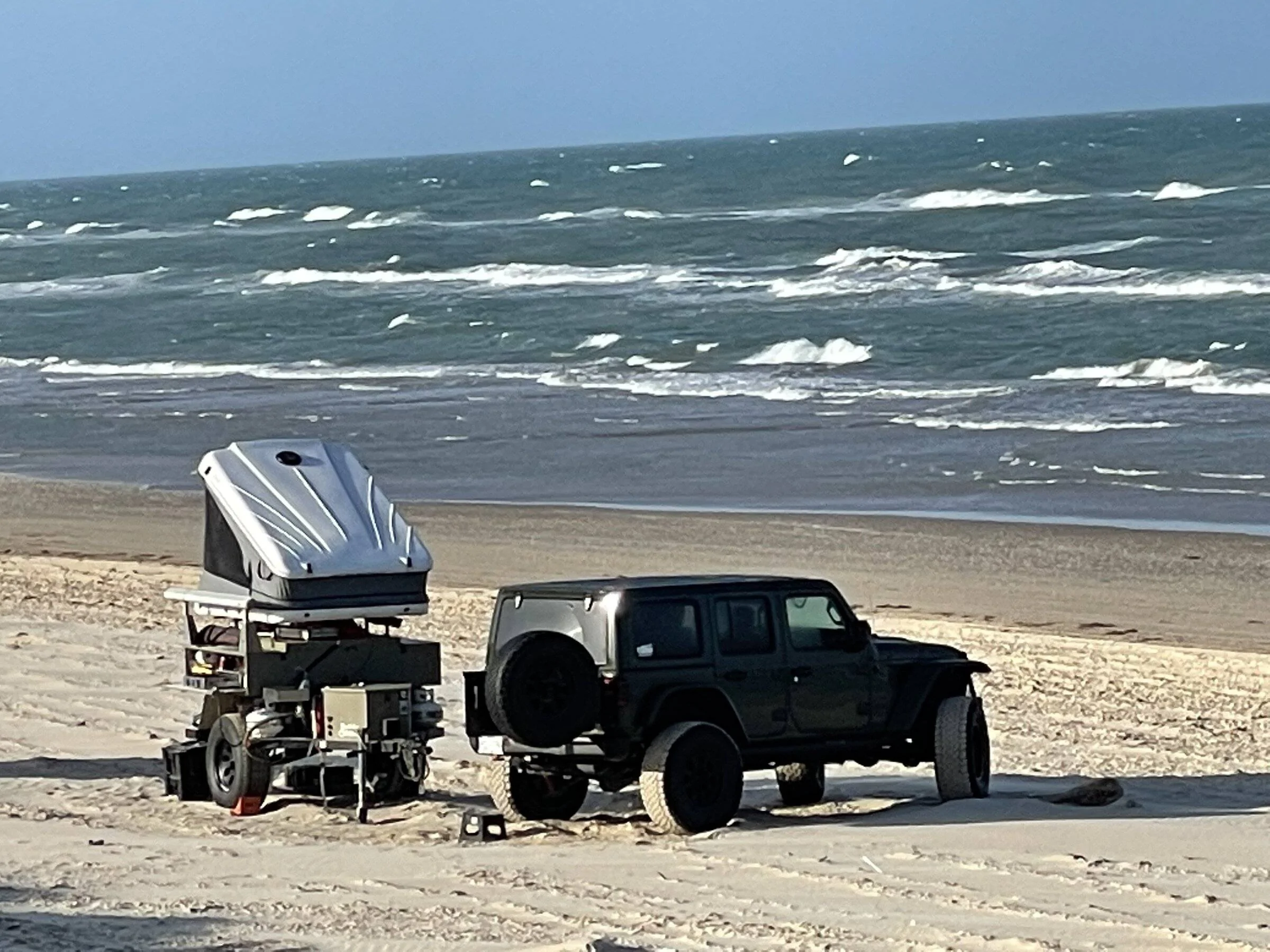 Jeep Wrangler JL Driving on the Beach C5179EB7-C232-40DA-8214-10D5AF574F24