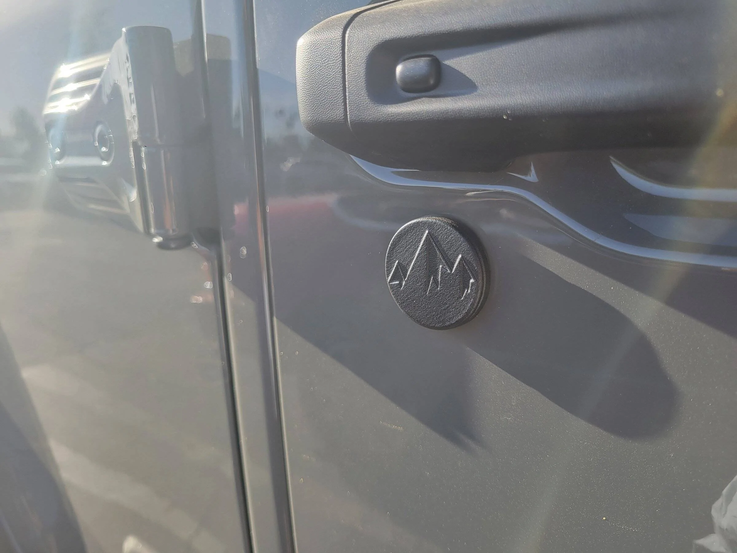 Jeep Wrangler JL ? Threedom Custom Design Key Lock Caps? 20220530_074233