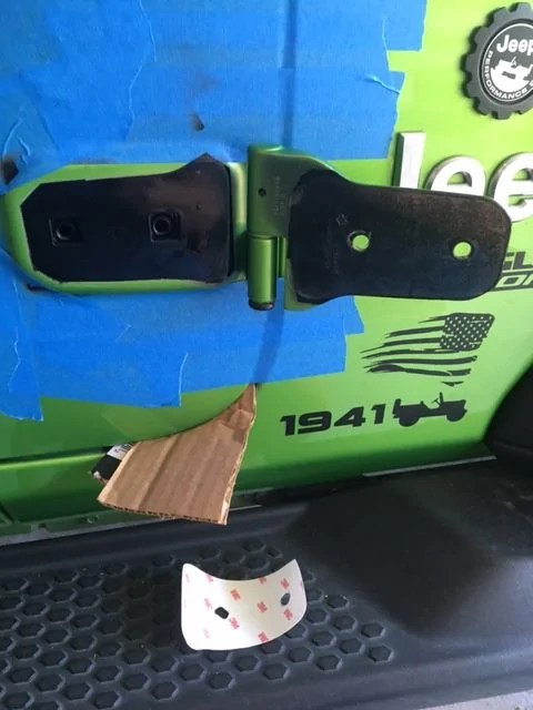 Jeep Wrangler JL Bubbles in Paint at Door Hinges Hinge-4