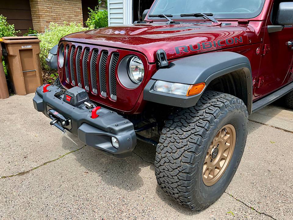 Jeep Wrangler JL Mopar stubby and Warn VR EVO 10S 7C60561D-9137-4009-B949-51F249F10539