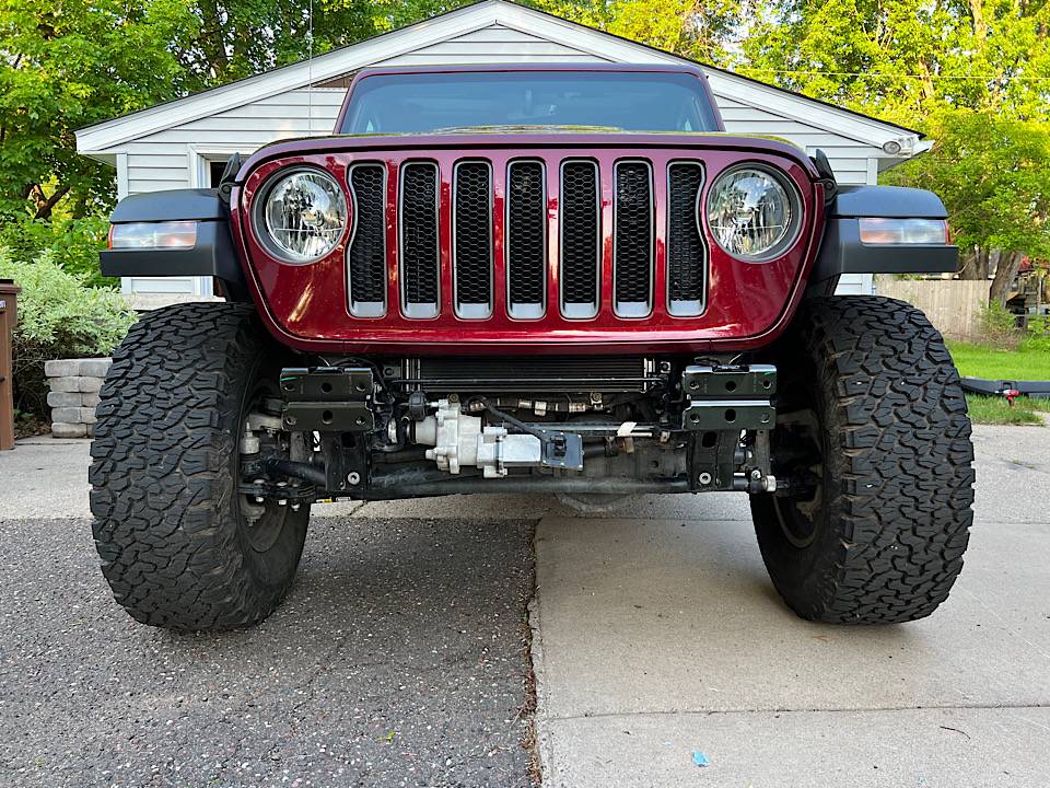 Jeep Wrangler JL Mopar stubby and Warn VR EVO 10S 93C40805-3EF3-4995-9872-A309CD8314C4
