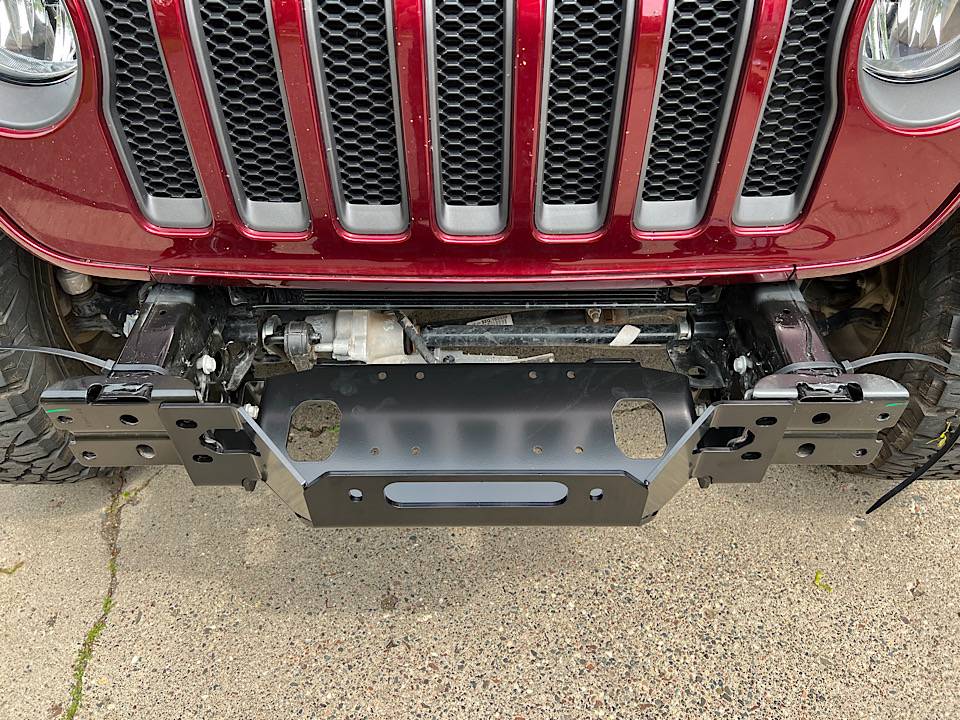 Jeep Wrangler JL Mopar stubby and Warn VR EVO 10S 4605543E-E525-4C20-A20C-8187939ACA04