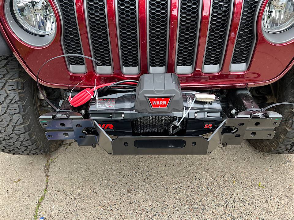 Jeep Wrangler JL Mopar stubby and Warn VR EVO 10S B7A1D0E6-FB8E-4956-8B70-8080BA08A913