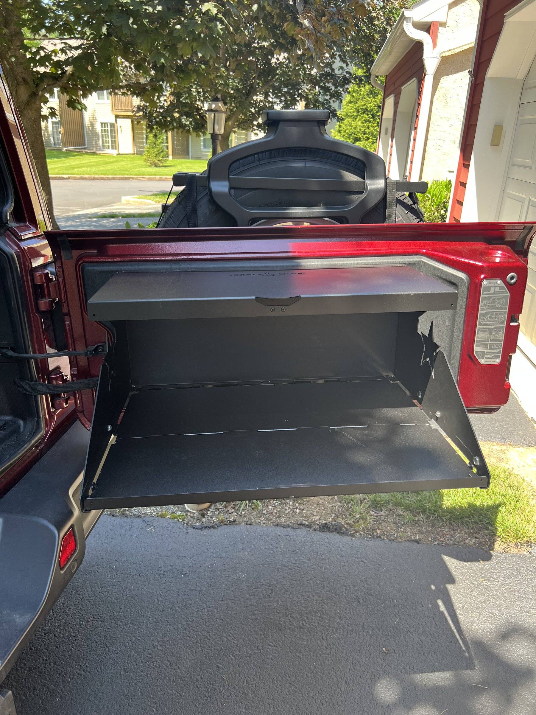Jeep Wrangler JL Rock Slide Engineering AC-TB-200 Tailgate Table ($175 OBO) IMG_0579