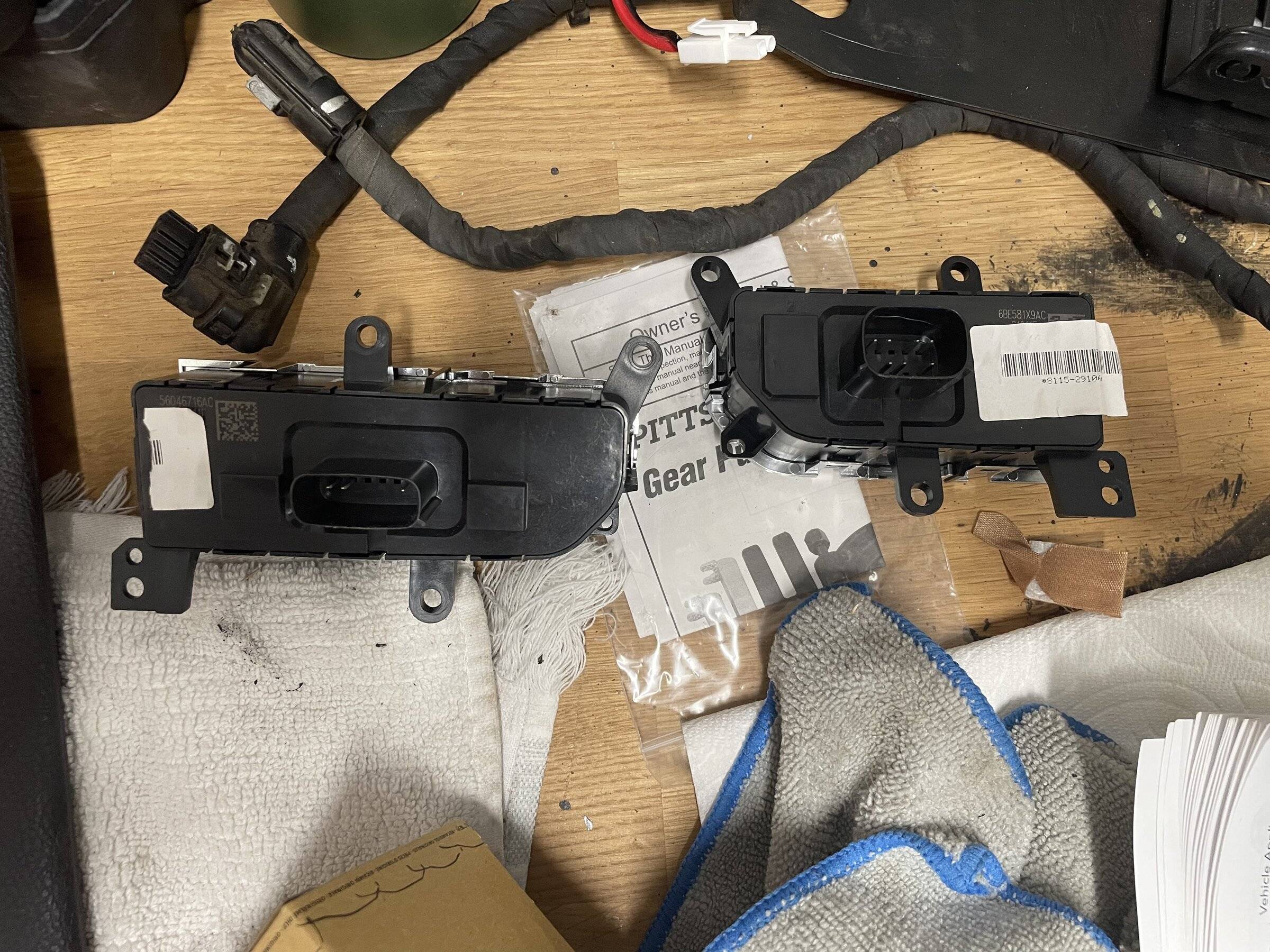 Jeep Wrangler JL Mopar Aux Switch Bank 1B75125C-A780-4A6B-B435-089AB5FA5825