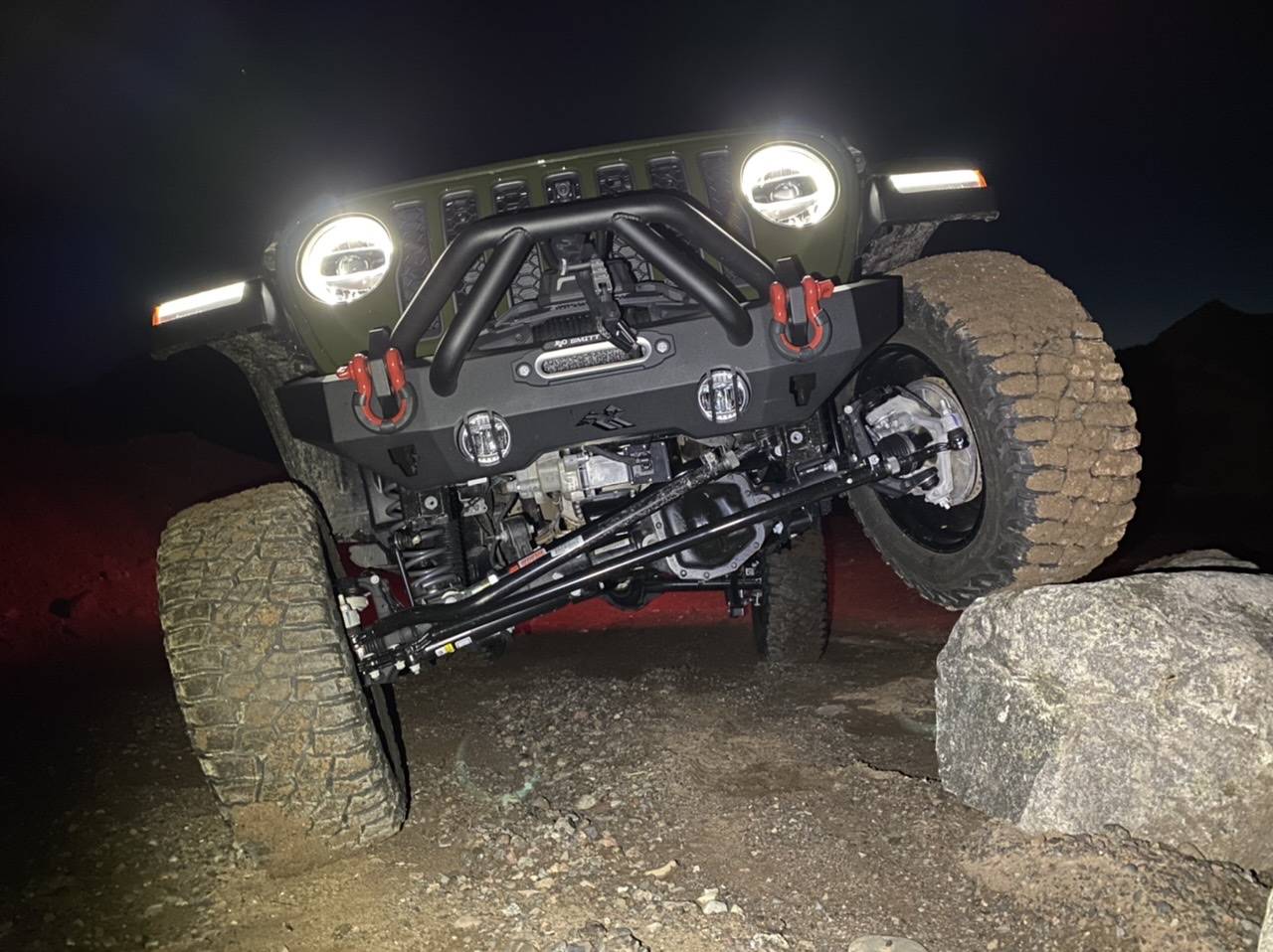 Jeep Wrangler JL Loving the Off-Road Thrill E31B7B40-AB89-4DE8-BC10-CCF9E8A7C955