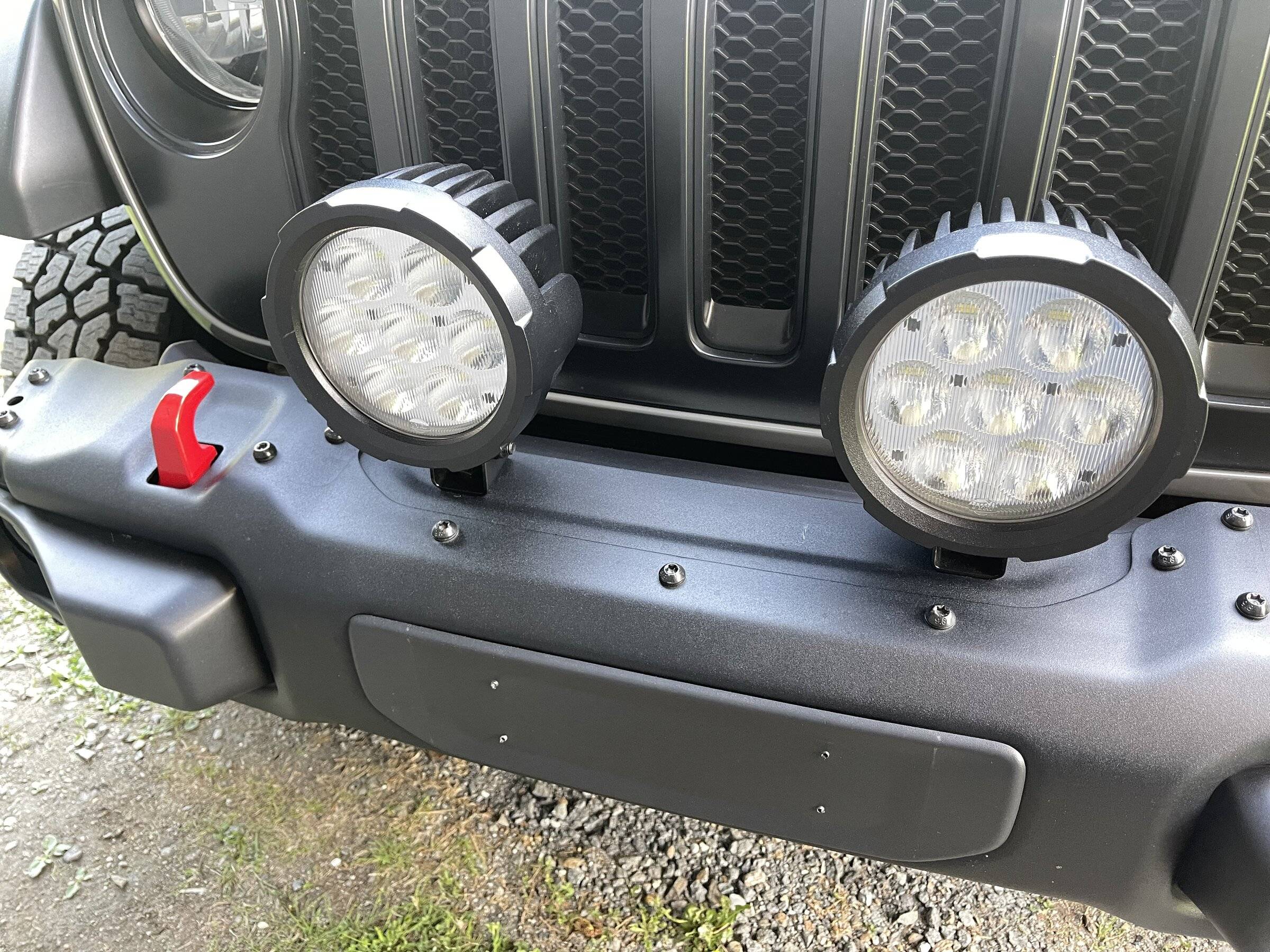 Jeep Wrangler JL Tyri D18 LED off road lights IMG_4214