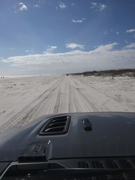 Jeep Wrangler JL Driving on the Beach 152993229_10222321056328827_4184618969808409908_o