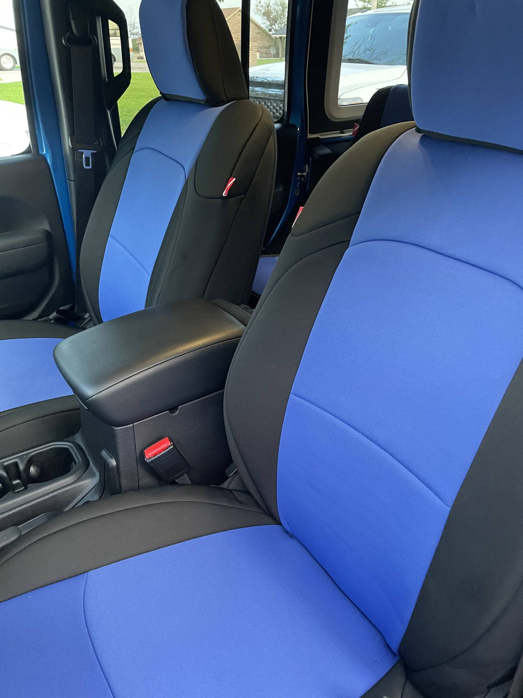 Jeep Wrangler JL Quadratec Seat covers 4C070B58-9118-4DA9-99D4-071781754B43