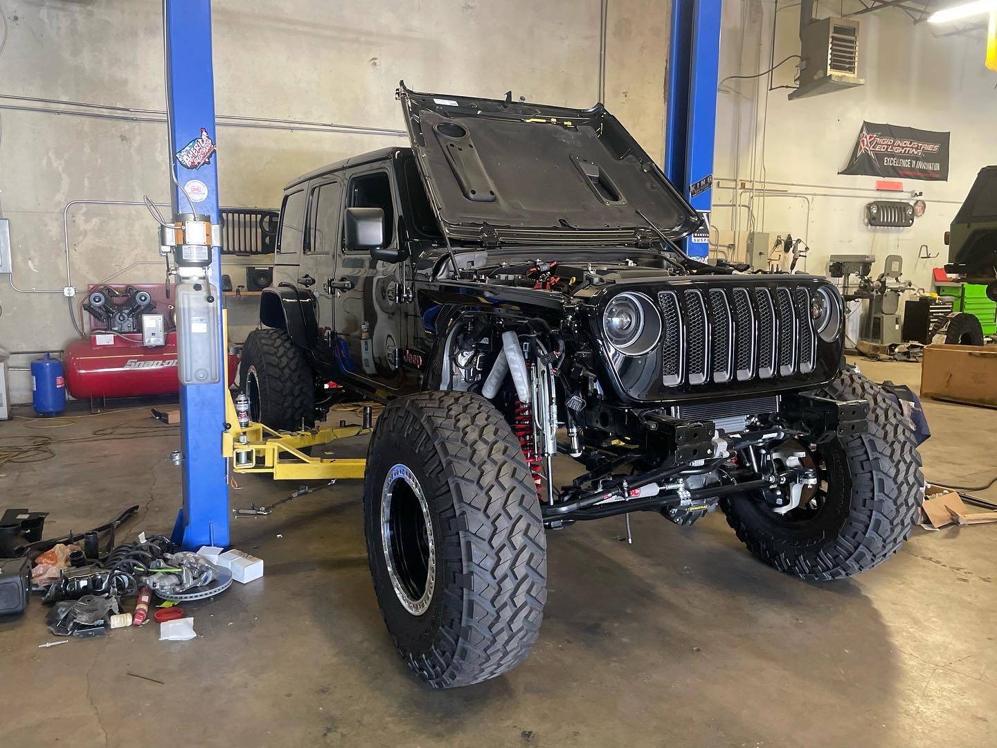 Jeep Wrangler JL JLUR big build. FE0287FC-AABA-453B-B5D0-4692A0E074E1