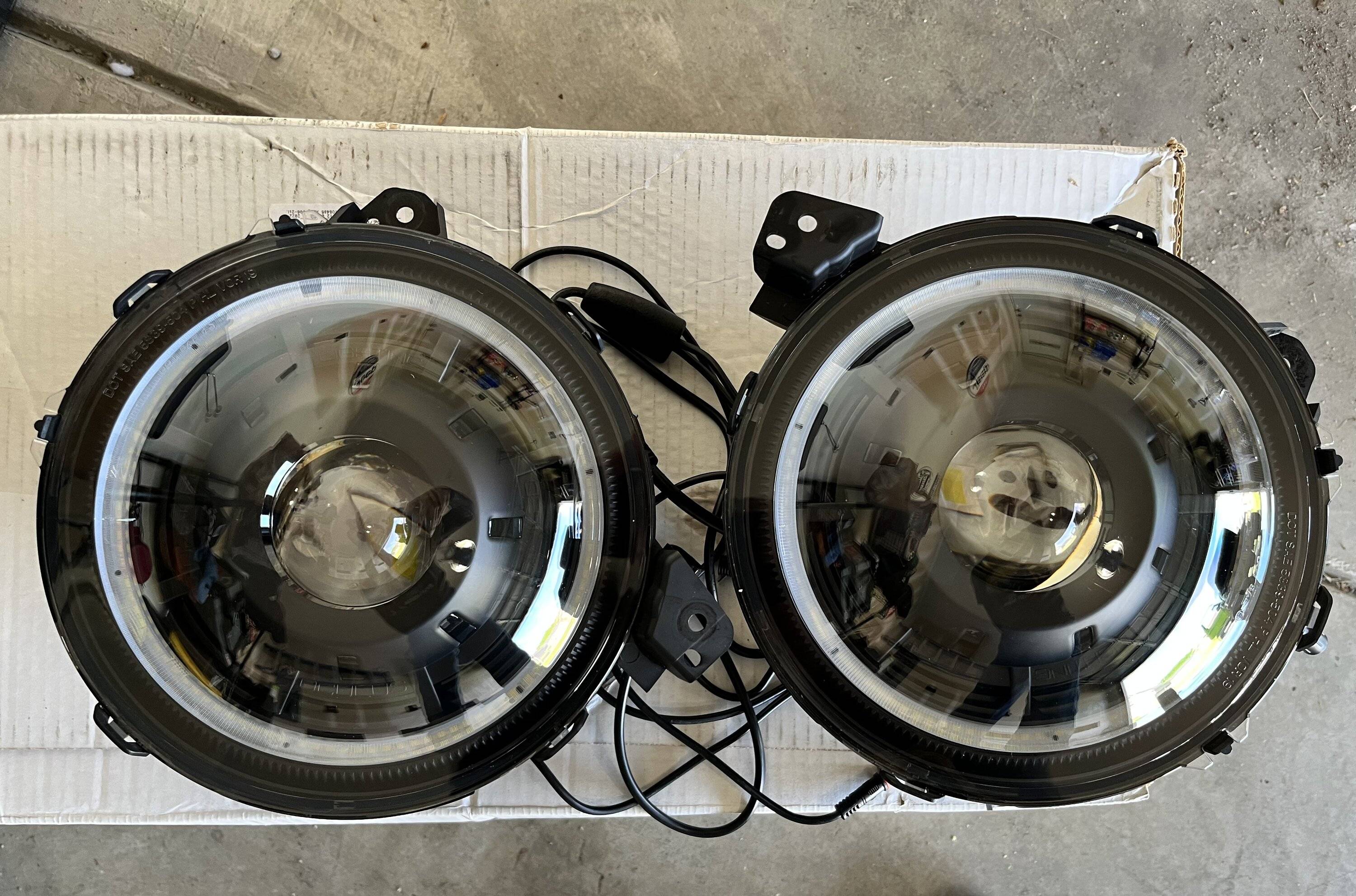 Jeep Wrangler JL Oracle Oculus LED Headlights 768FC254-62DD-409C-85C3-99A18DEC9908