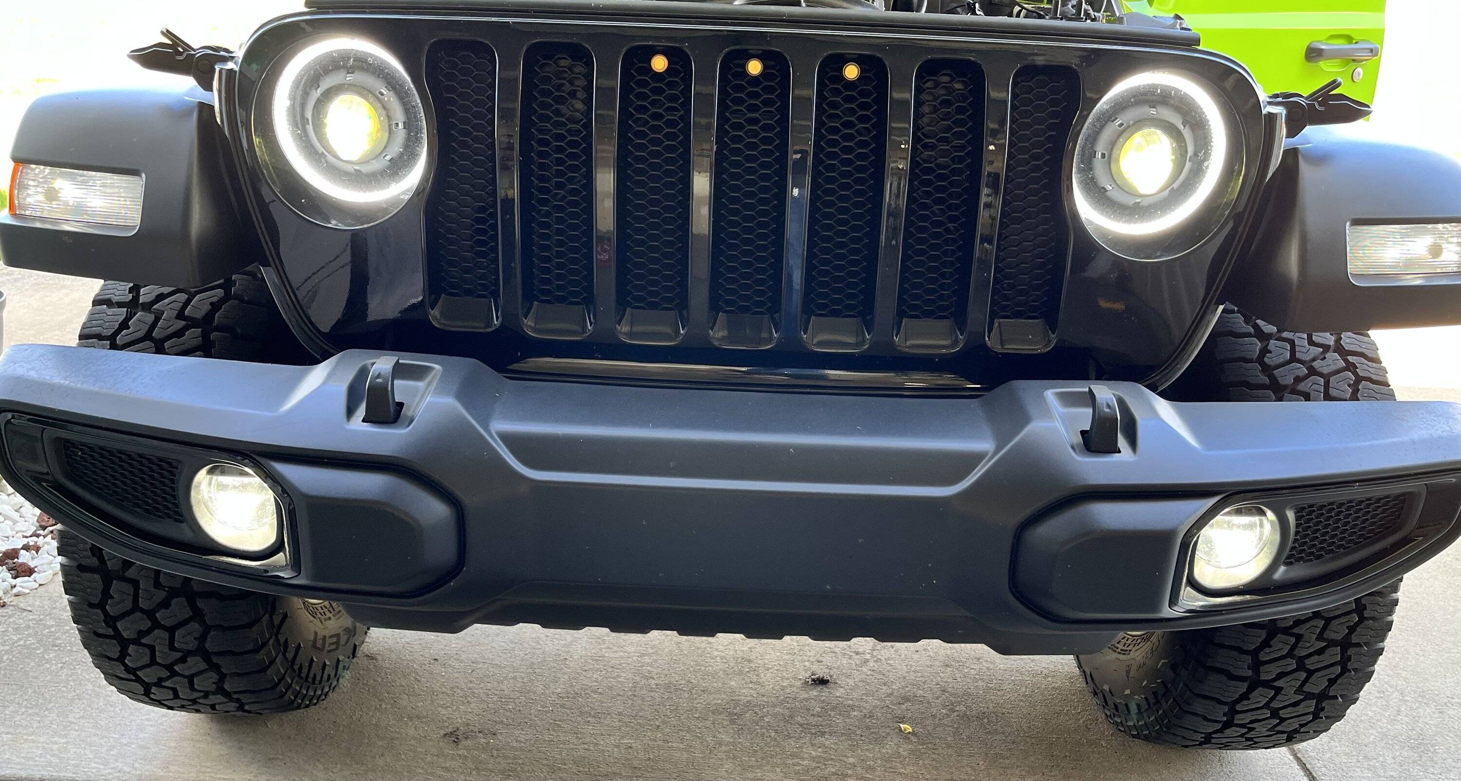 Jeep Wrangler JL Oracle Oculus LED Headlights E8B04788-774E-4A70-B105-71927D138AEC