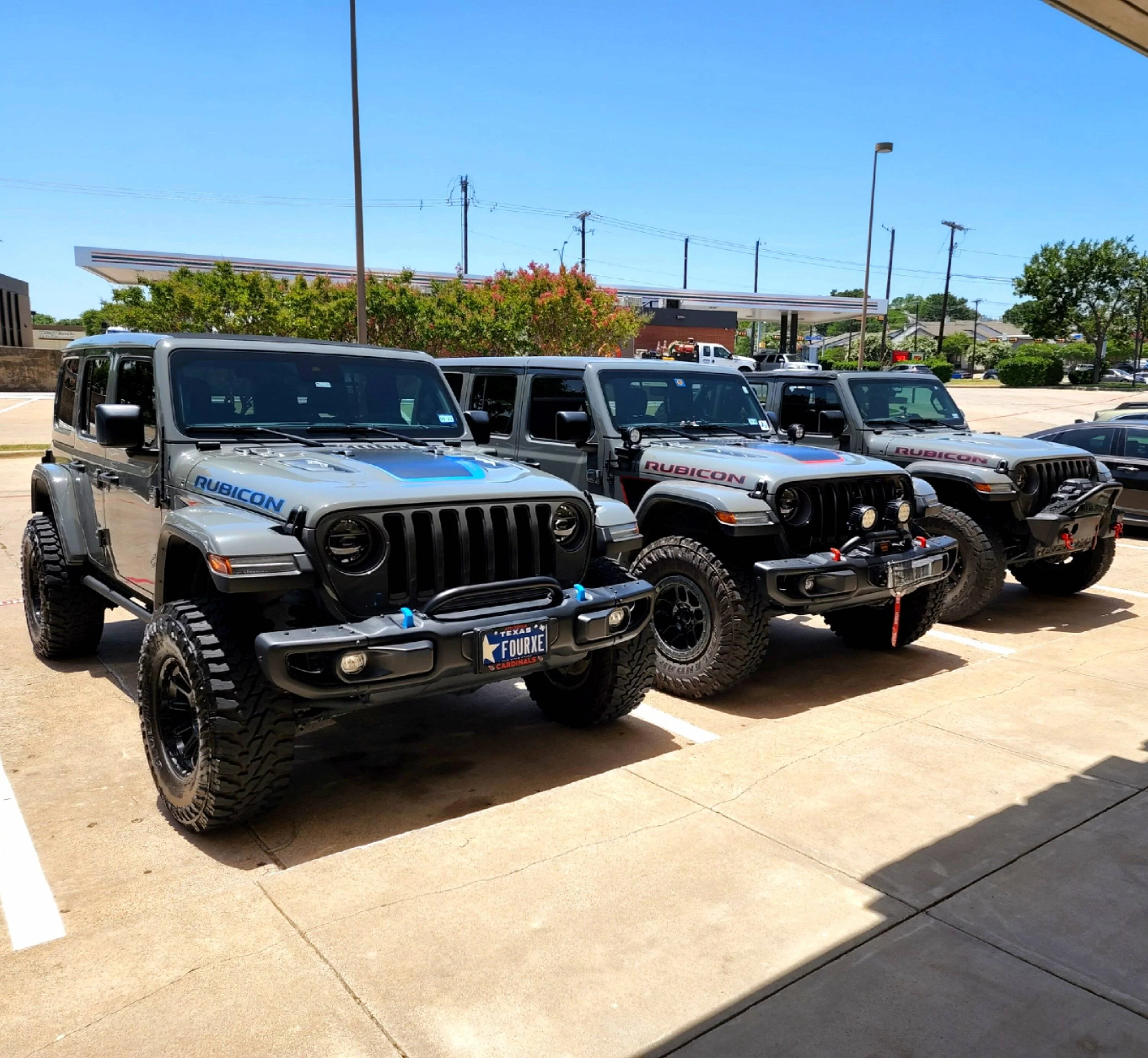 Jeep Wrangler JL Just a String Gray kinda day.. 3 gray