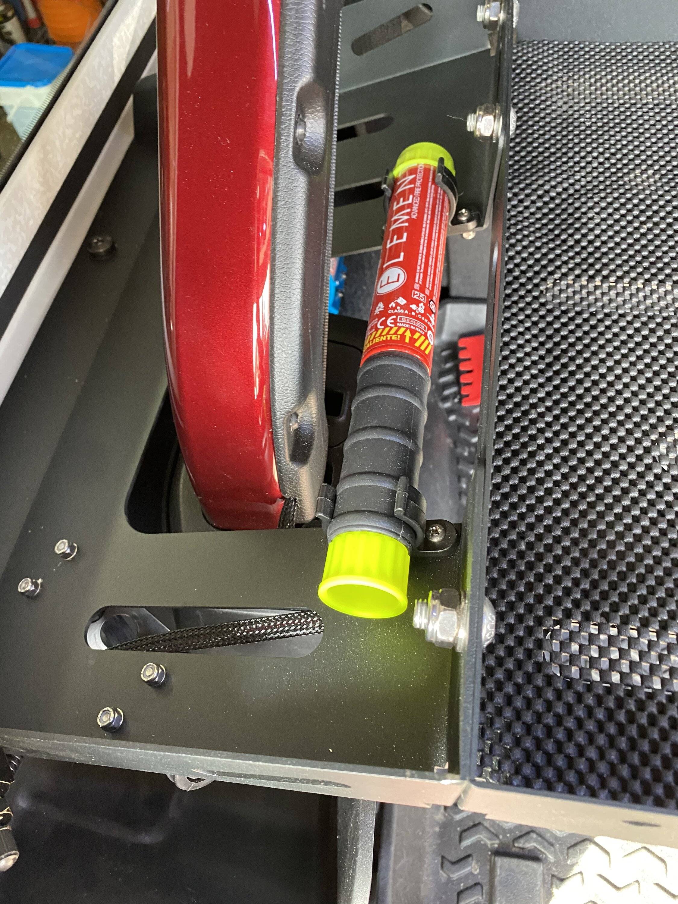 Jeep Wrangler JL Element Fire Extinguisher location and mounting. 725FD172-8149-481B-BAC2-55DBBD647ED6