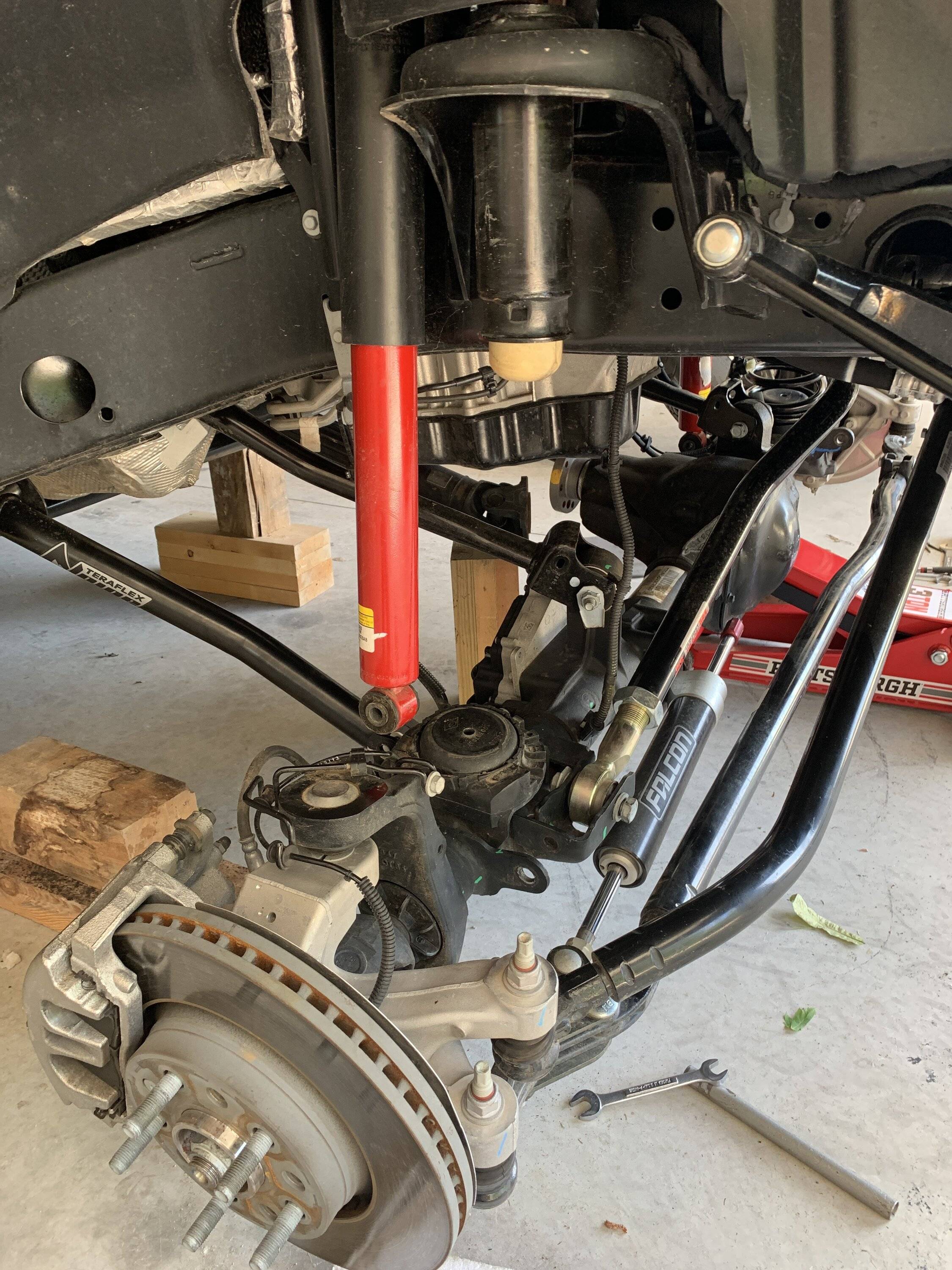 Jeep Wrangler JL Right side front axle not dropping enough? image