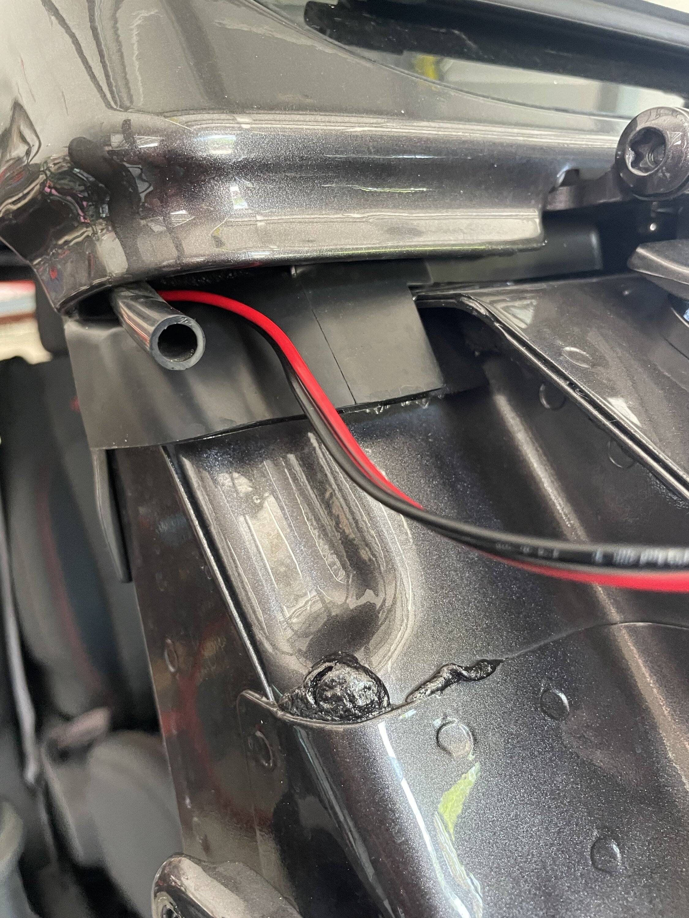 Jeep Wrangler JL Found no drill access through firewall 2C1A8C50-6EA7-4ACC-997D-141A42696C6D