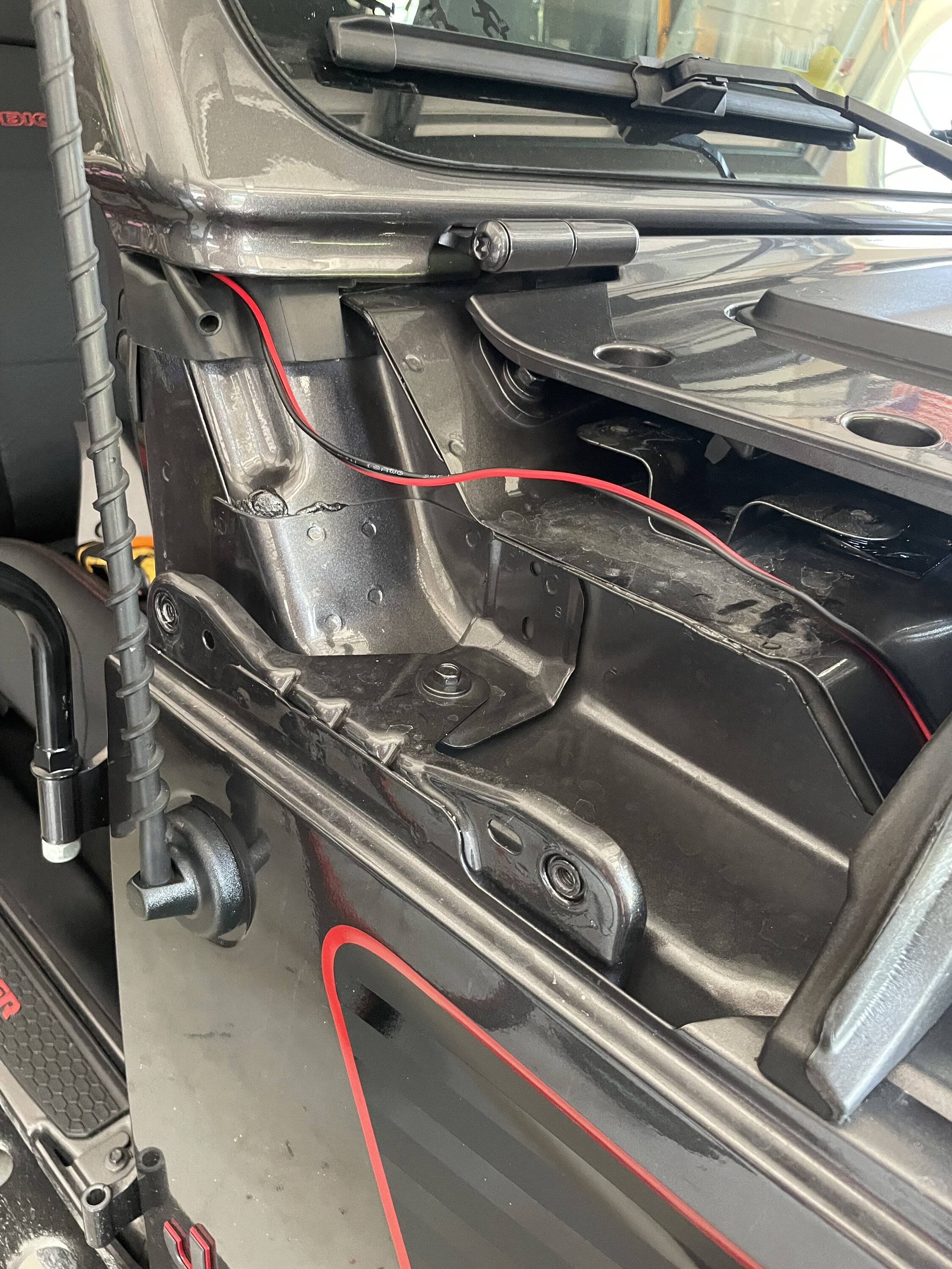 Jeep Wrangler JL Found no drill access through firewall 0C679E5D-F580-4E39-BD88-EB28D90130C9