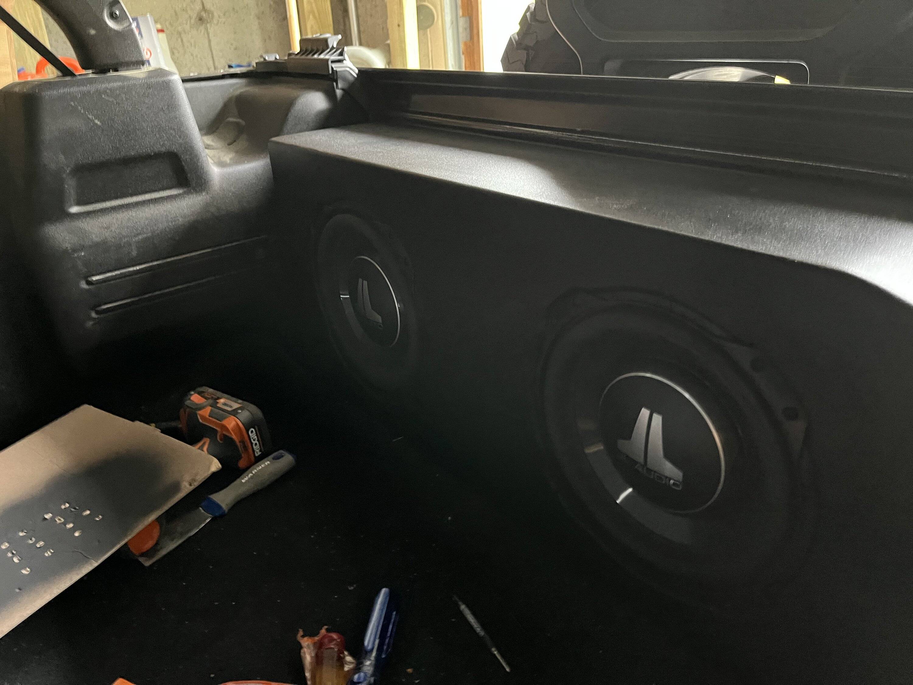 Jeep Wrangler JL Adding an Aftermarket Amp(s) 7F0001ED-7AAF-4214-AA67-8E21220DD27D
