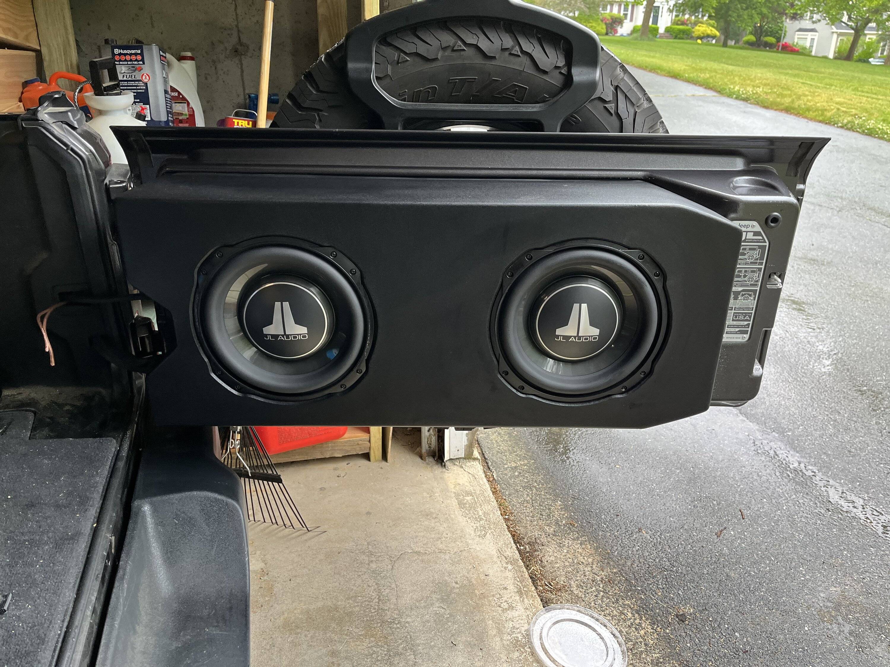 Jeep Wrangler JL Adding an Aftermarket Amp(s) ED205076-F7A0-41AA-B310-4F03042A9C5E