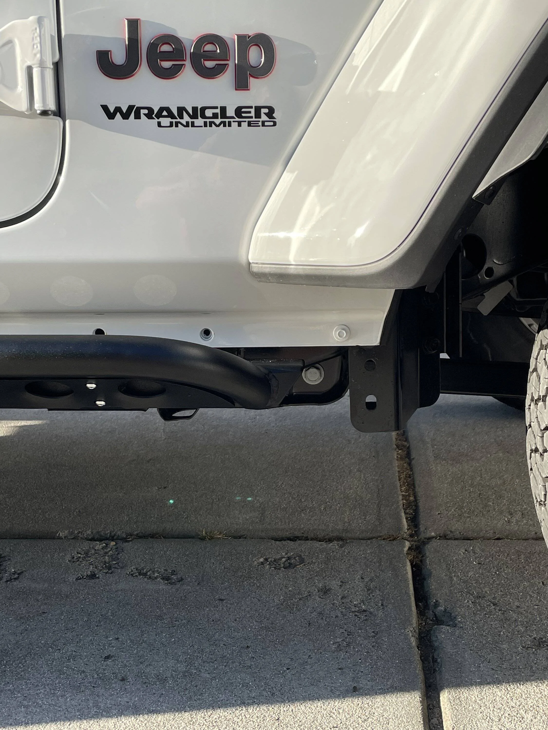 Jeep Wrangler JL What is this bracket? 088DC897-829D-421D-8411-2D0C1D90F53F