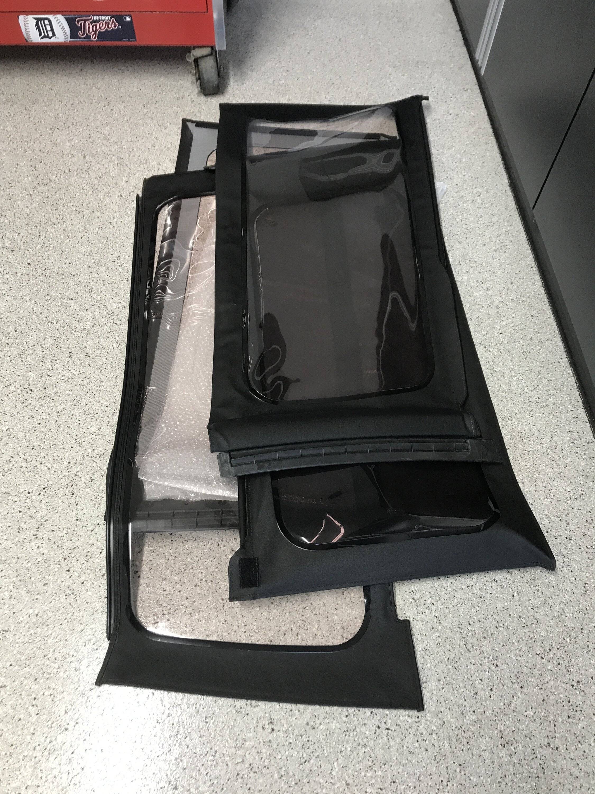 Jeep Wrangler JL Soft top windows 2dr image