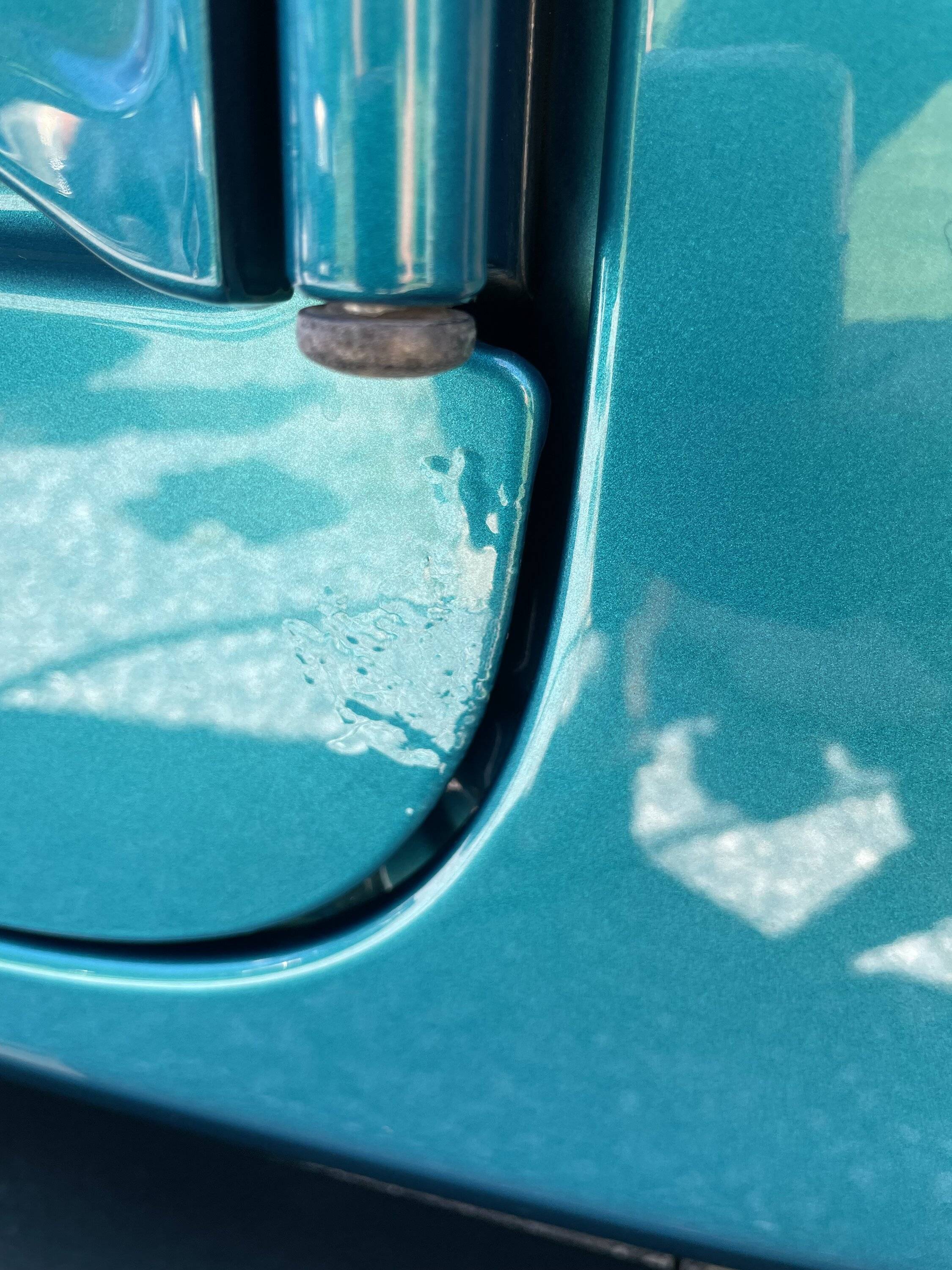 Jeep Wrangler JL Bubbles in Paint at Door Hinges 1655746020772