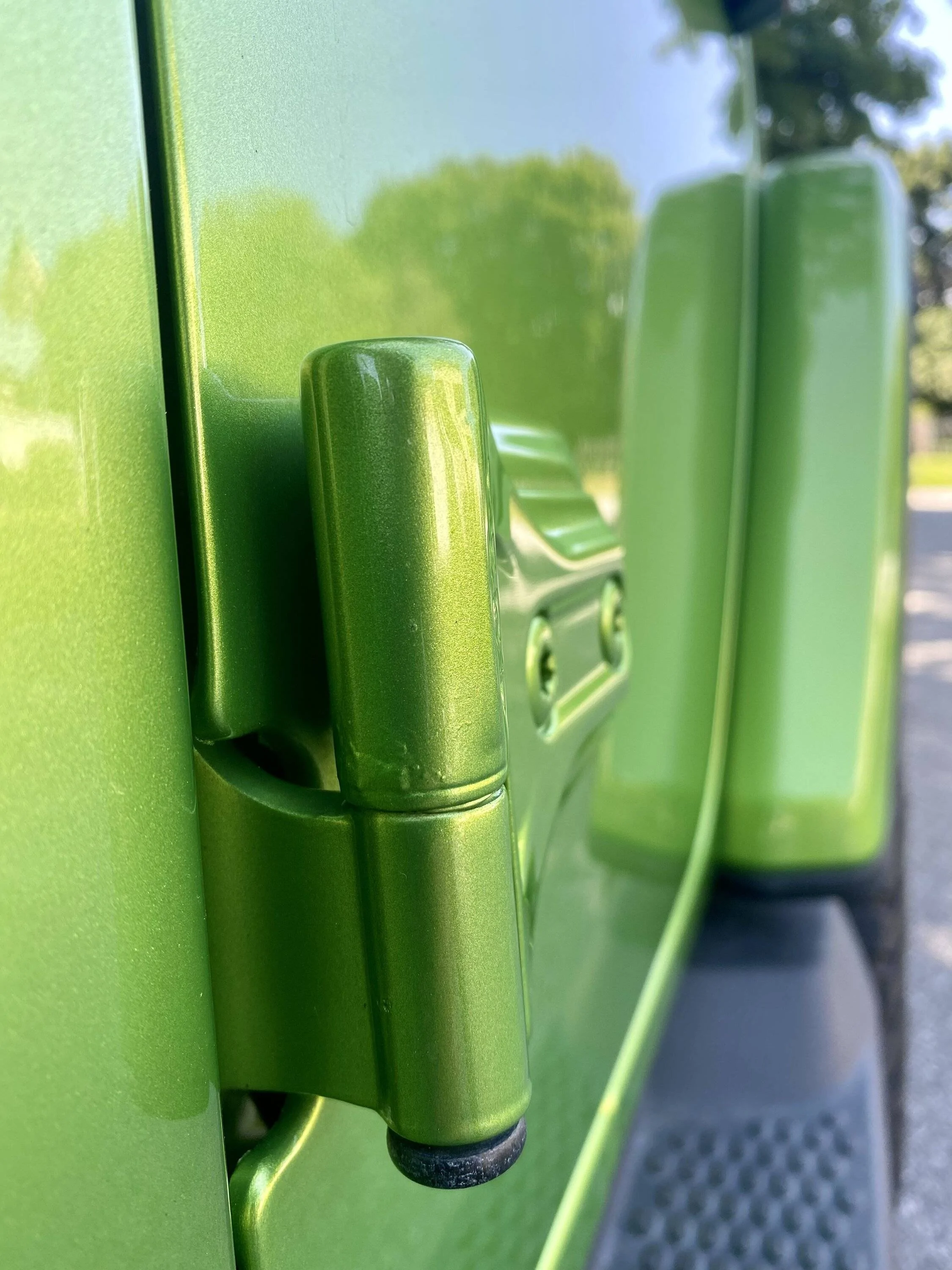 Jeep Wrangler JL Bubbles in Paint at Door Hinges 36D9D7FE-89B1-447F-9790-F3072D3865DF