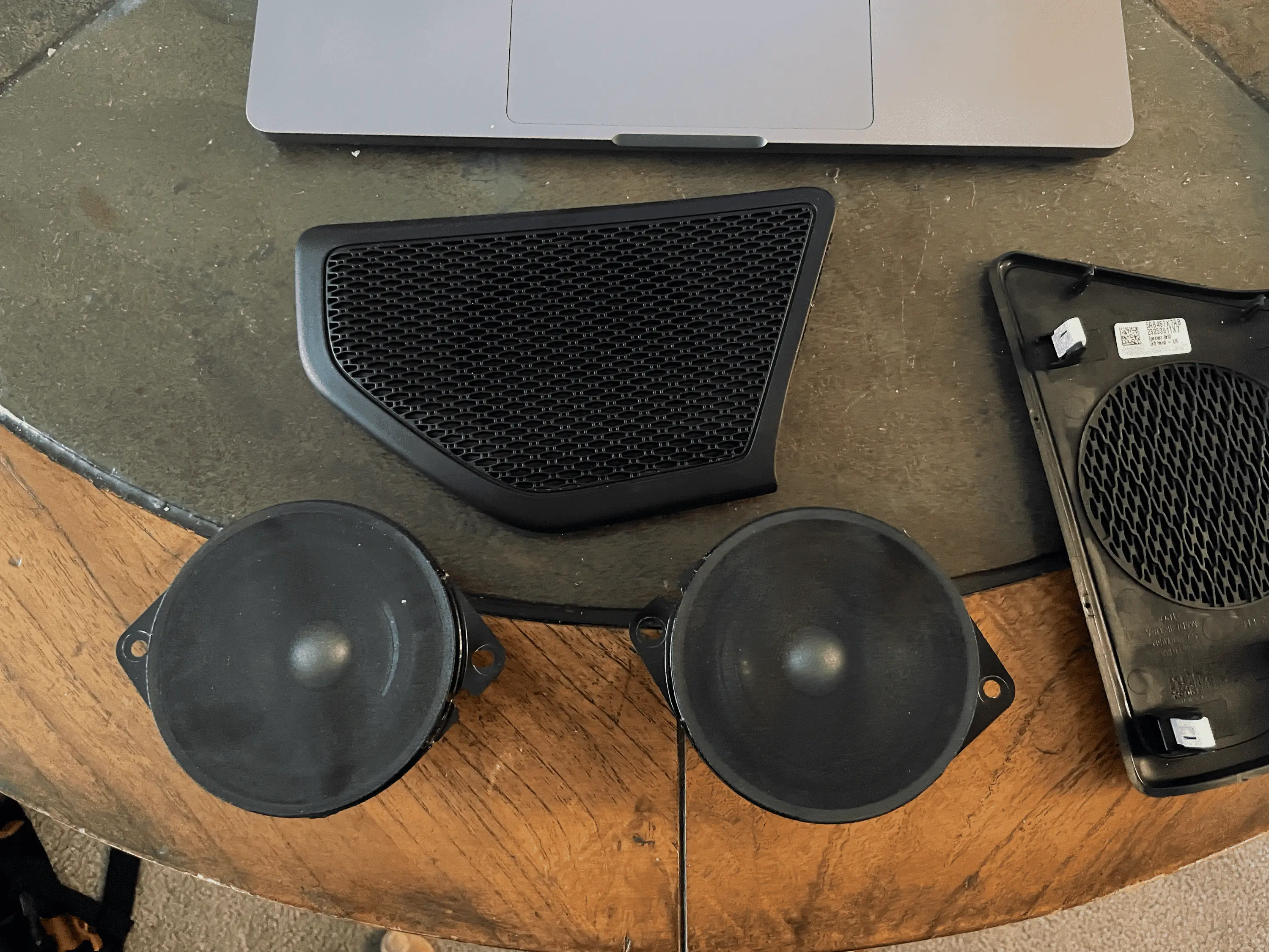 Jeep Wrangler JL OEM Alpine Upper Dash Speakers - $40 tempImageTKANaO