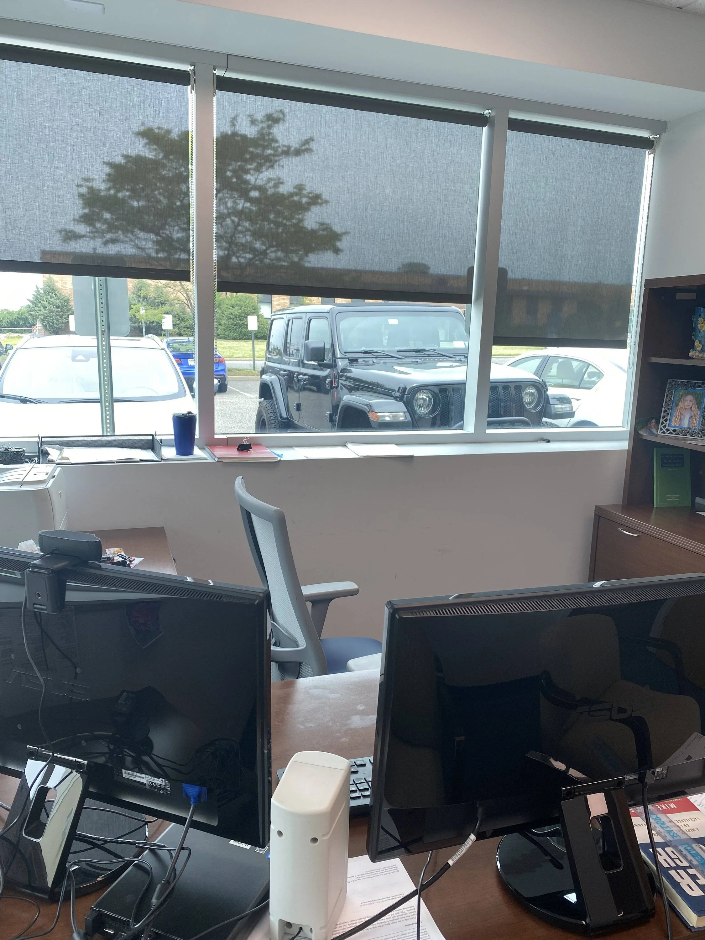Jeep Wrangler JL Jeeps in the office 12C5702B-139F-44F0-81B0-4C234304C385