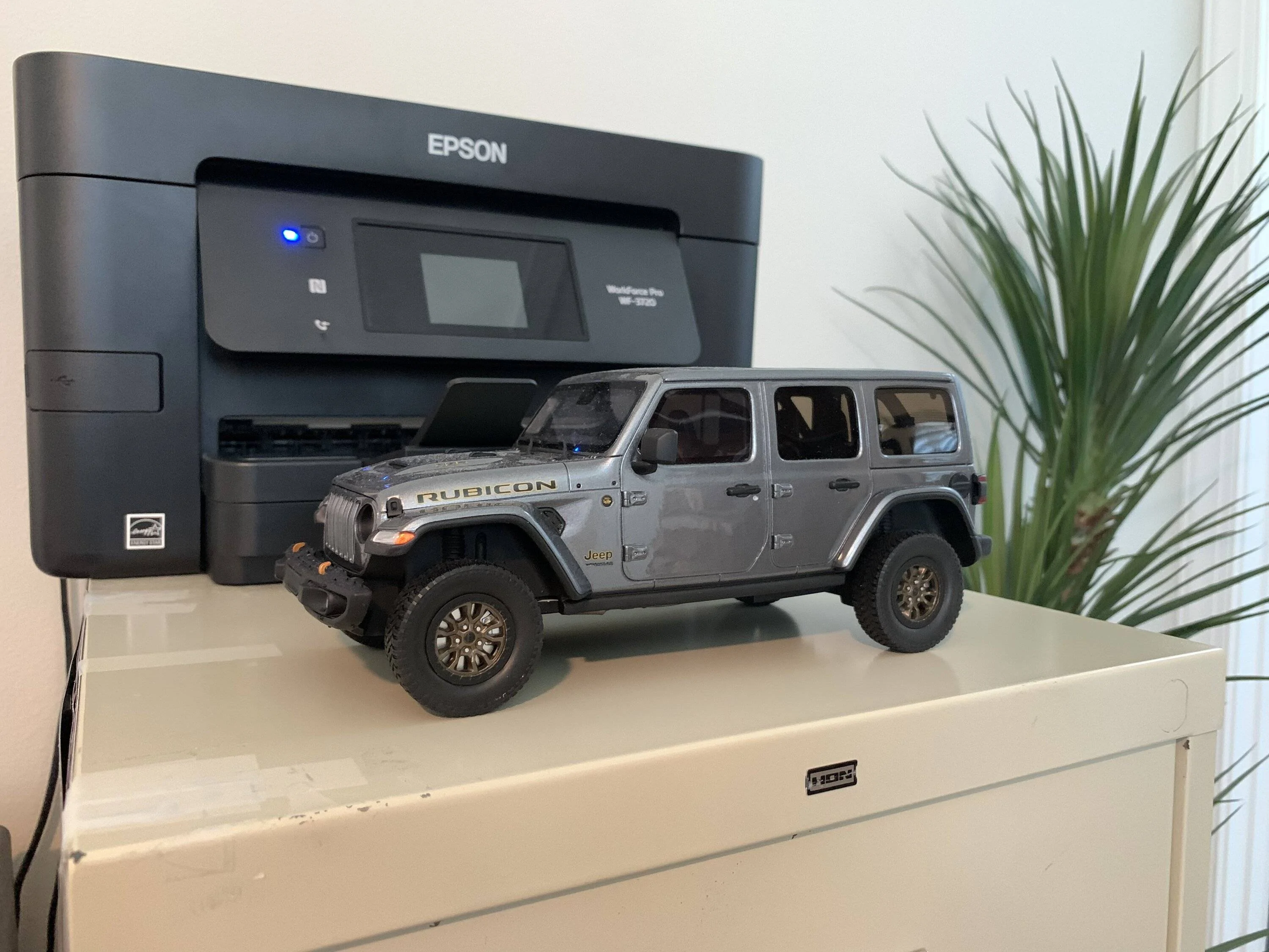 Jeep Wrangler JL Jeeps in the office 5C8539CF-291F-4EFC-BBD4-E2218FFECE76