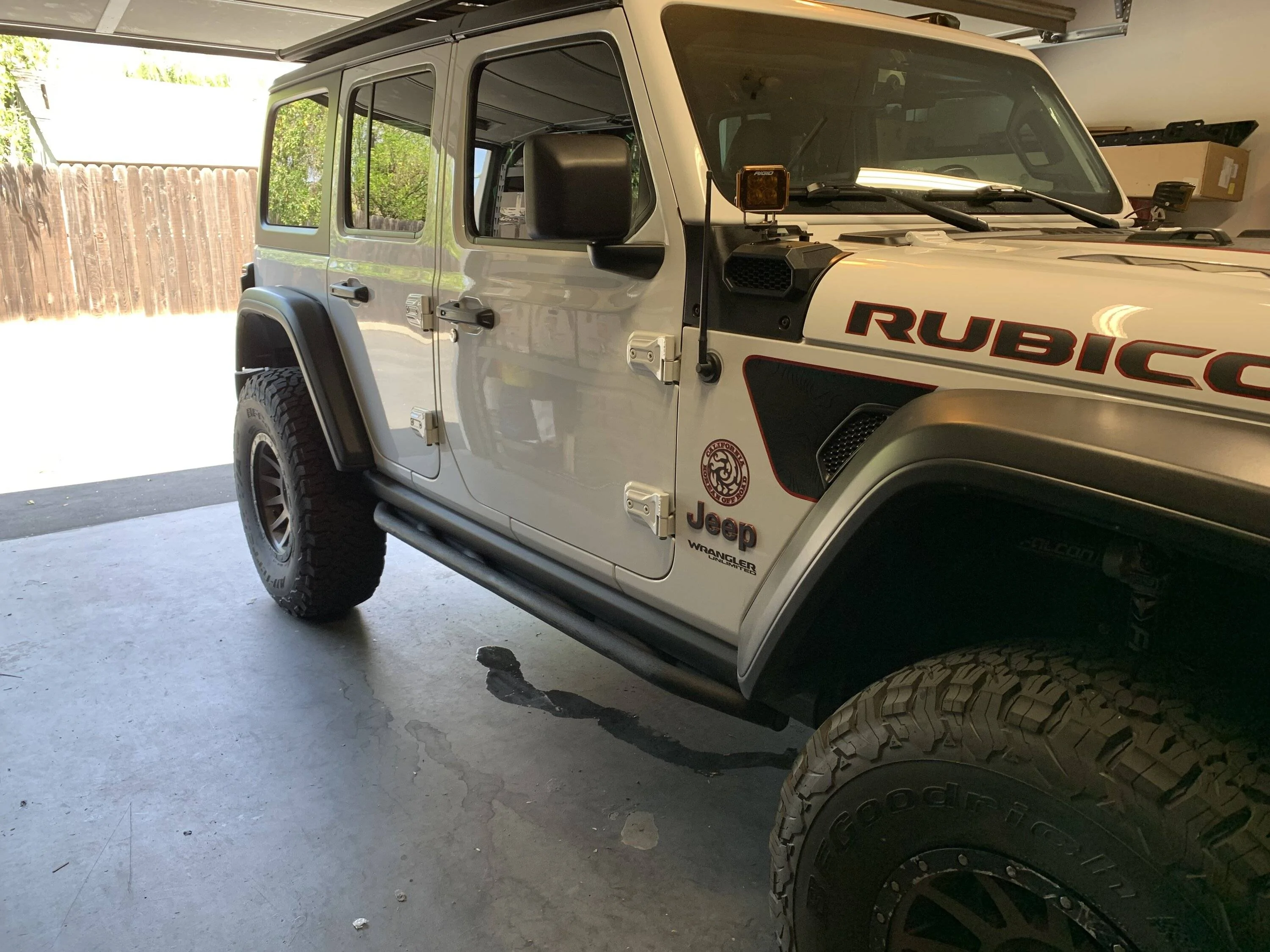 Jeep Wrangler JL JLU Barricade Rock Sliders 6E439C24-12AB-4DE1-9EEF-FD704F330B77