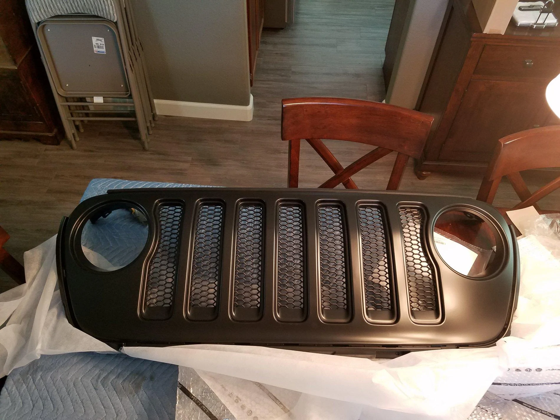 Jeep Wrangler JL Mopar Satin Black Grill 20180702_104458