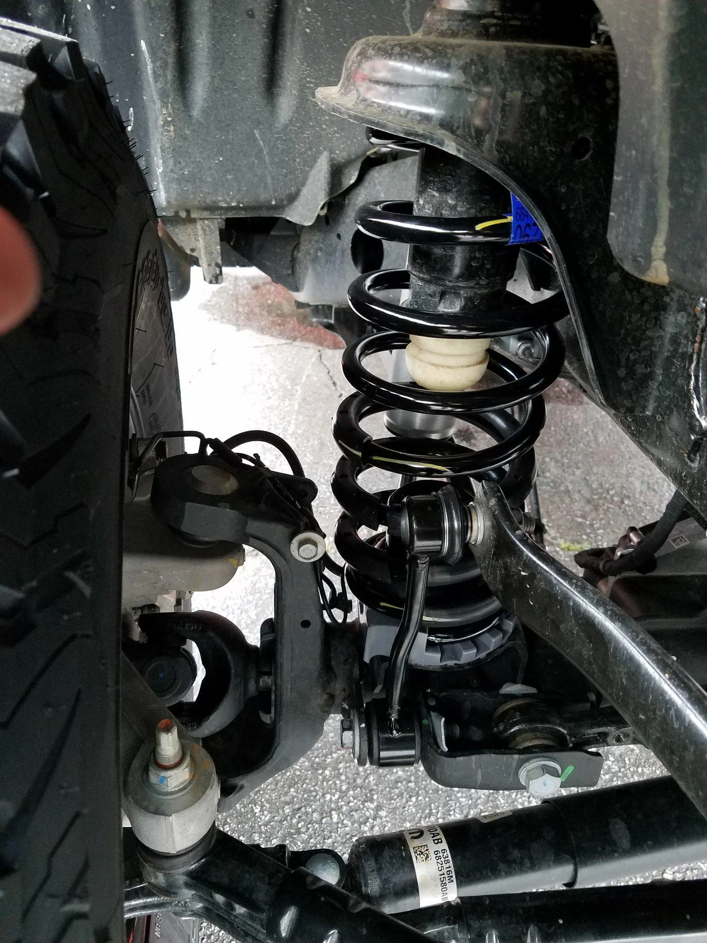 Jeep Wrangler JL White JLU Sahara build - in progress 20180613_185357