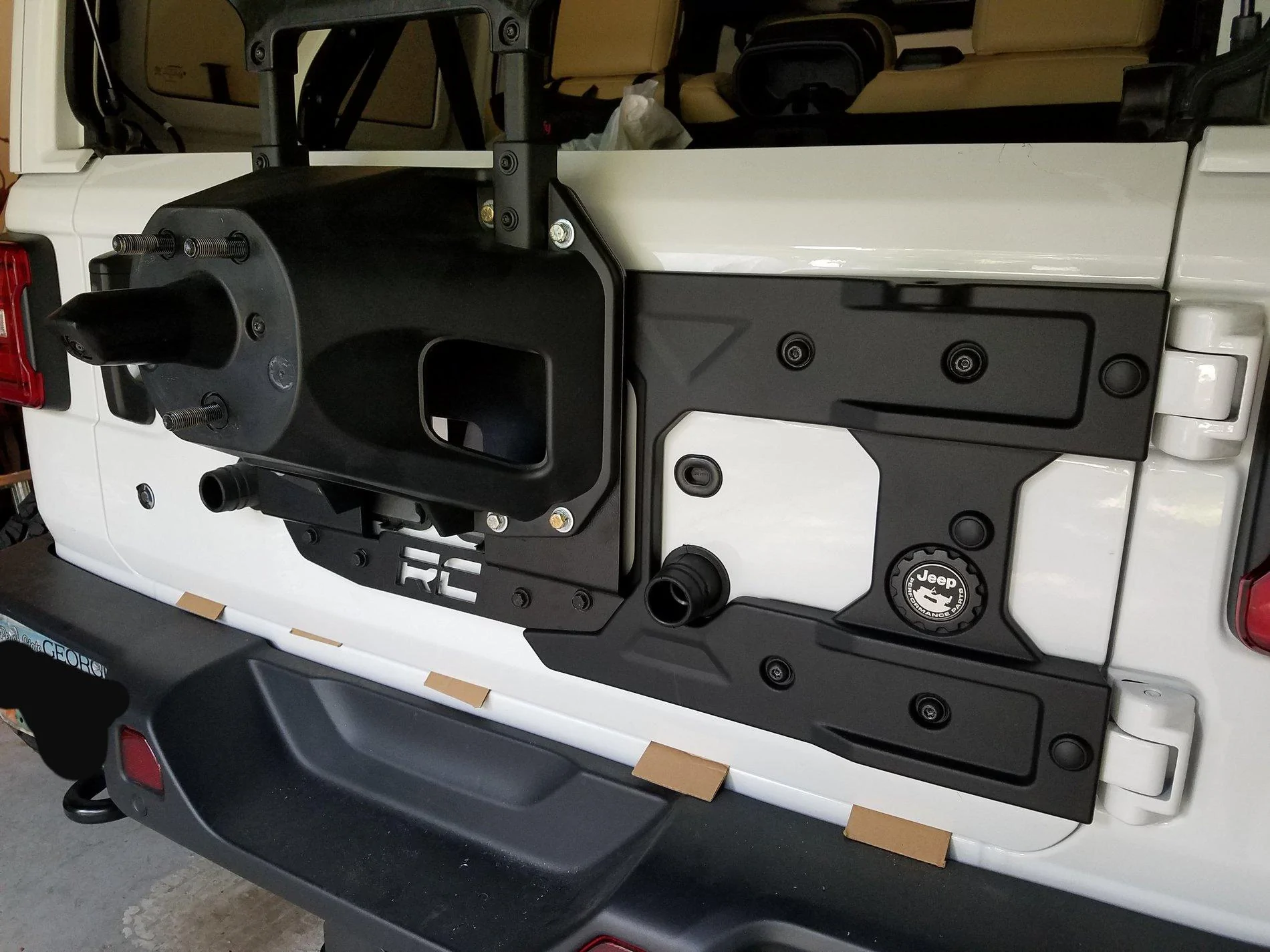 Jeep Wrangler JL White JLU Sahara build - in progress 20180704_125631
