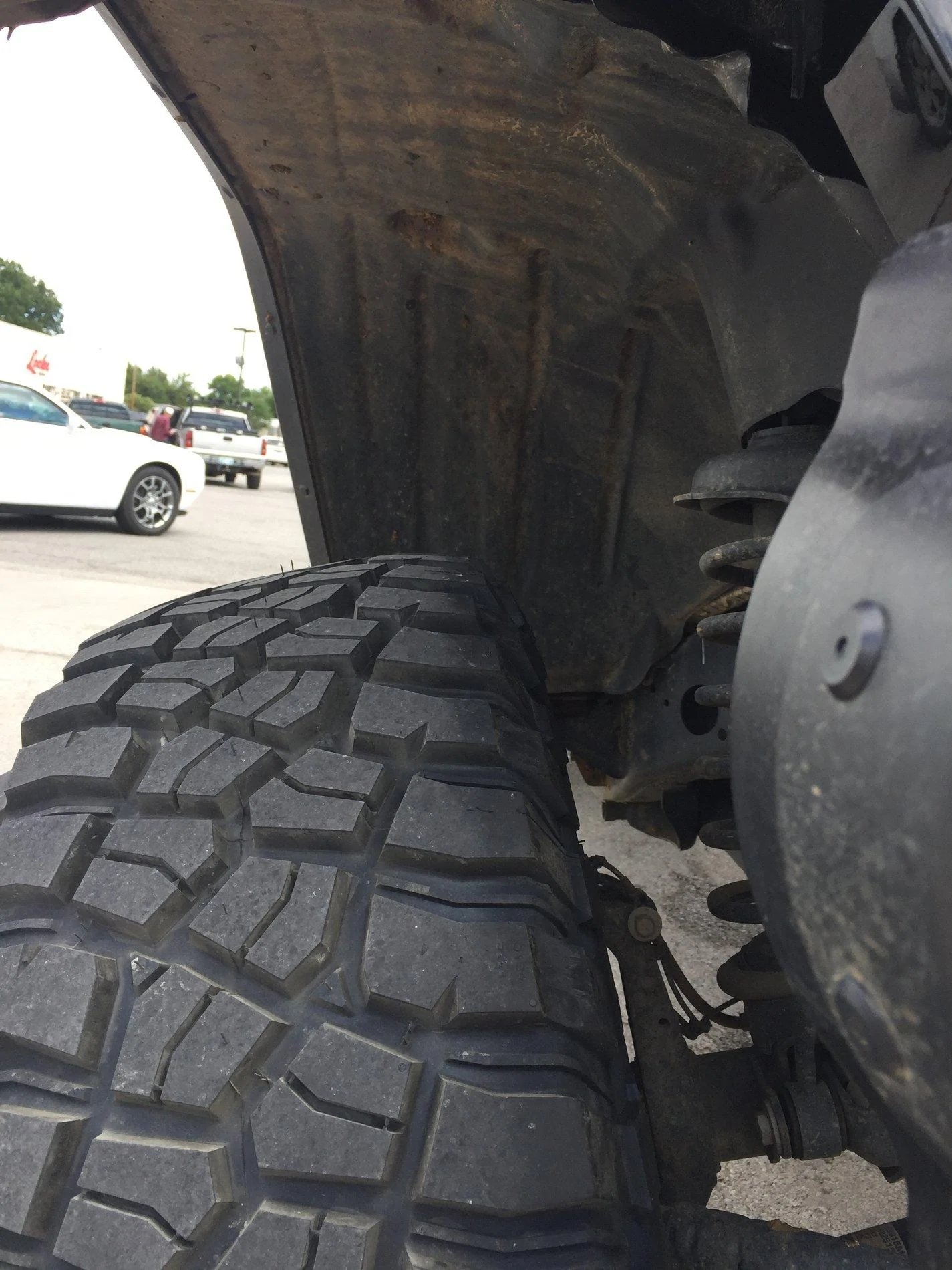 Jeep Wrangler JL Debating between tires IMG_3676
