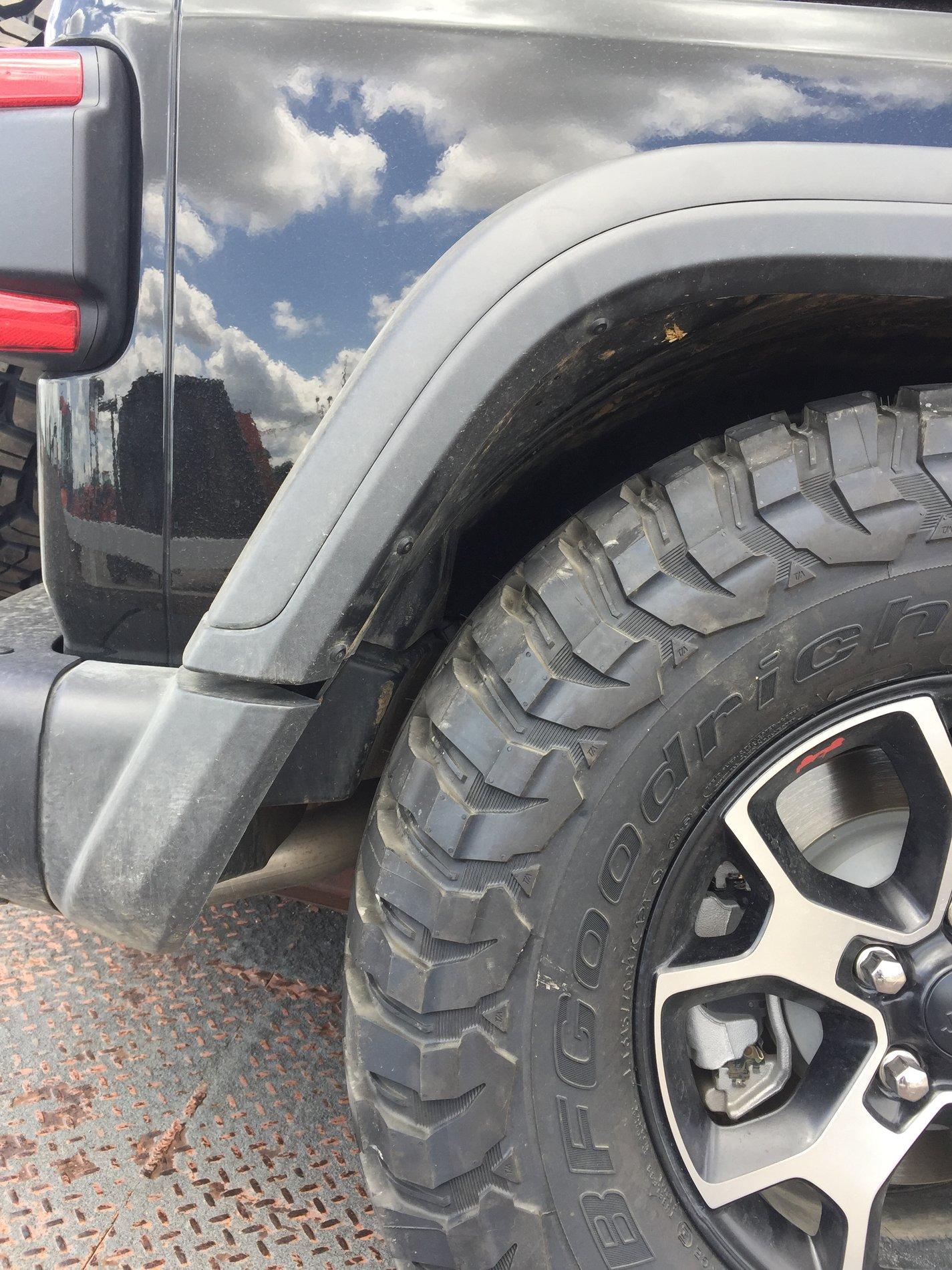 Jeep Wrangler JL Debating between tires IMG_3689.JPG