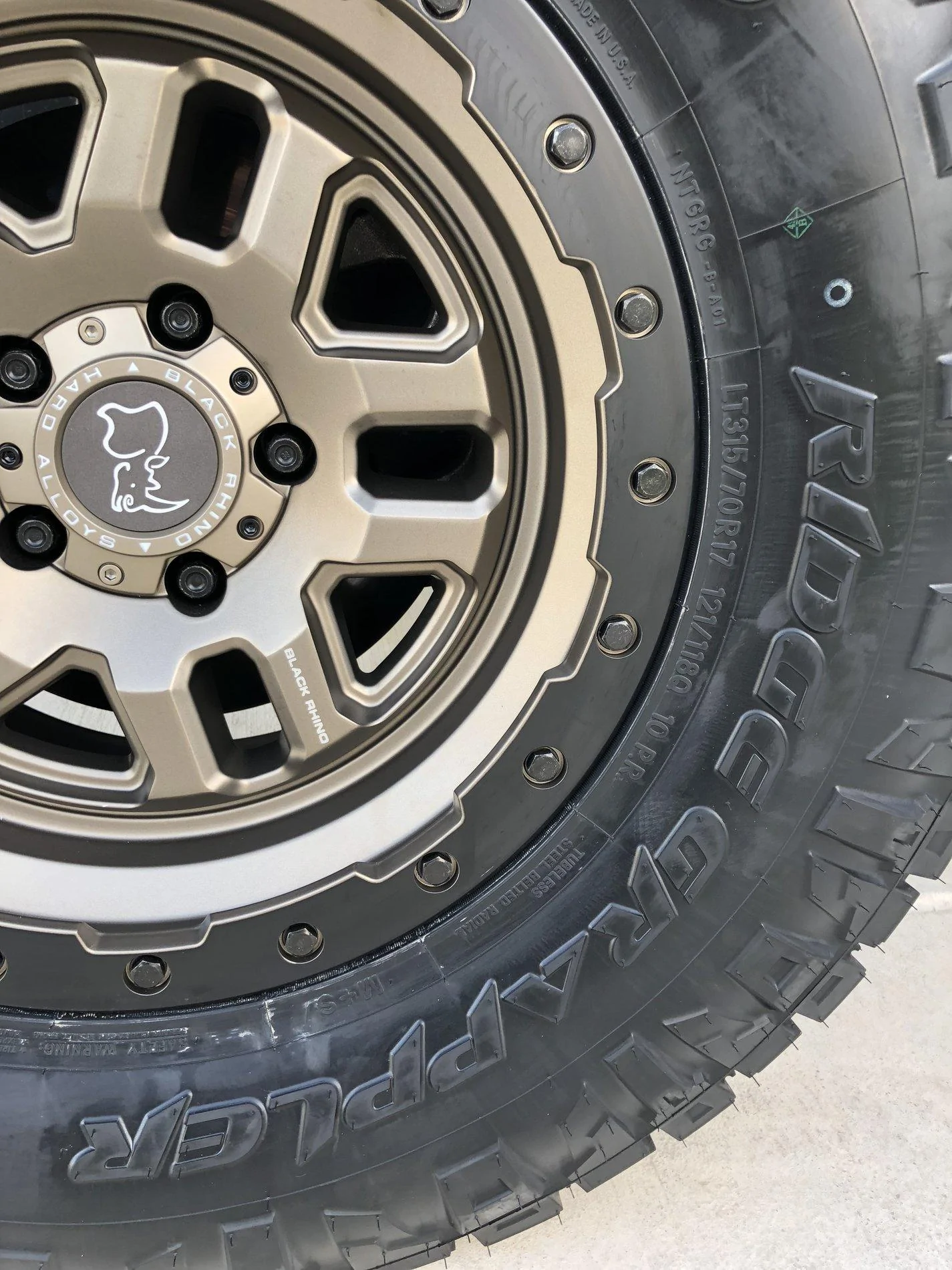 Jeep Wrangler JL Debating between tires D73BECD7-9E77-4B5B-A458-07BAD5479C39