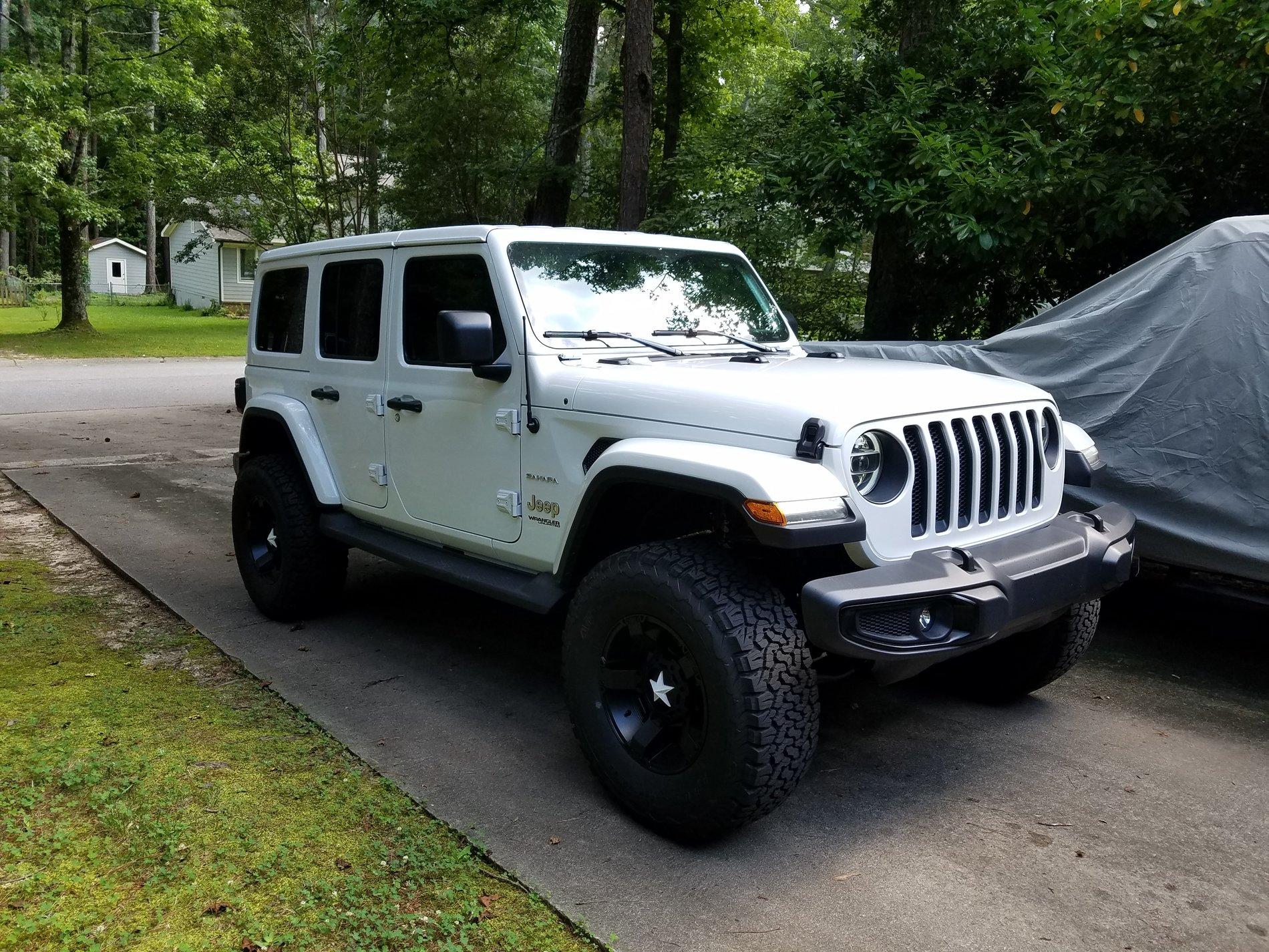 Jeep Wrangler JL White JLU Sahara build - in progress 20180704_170744