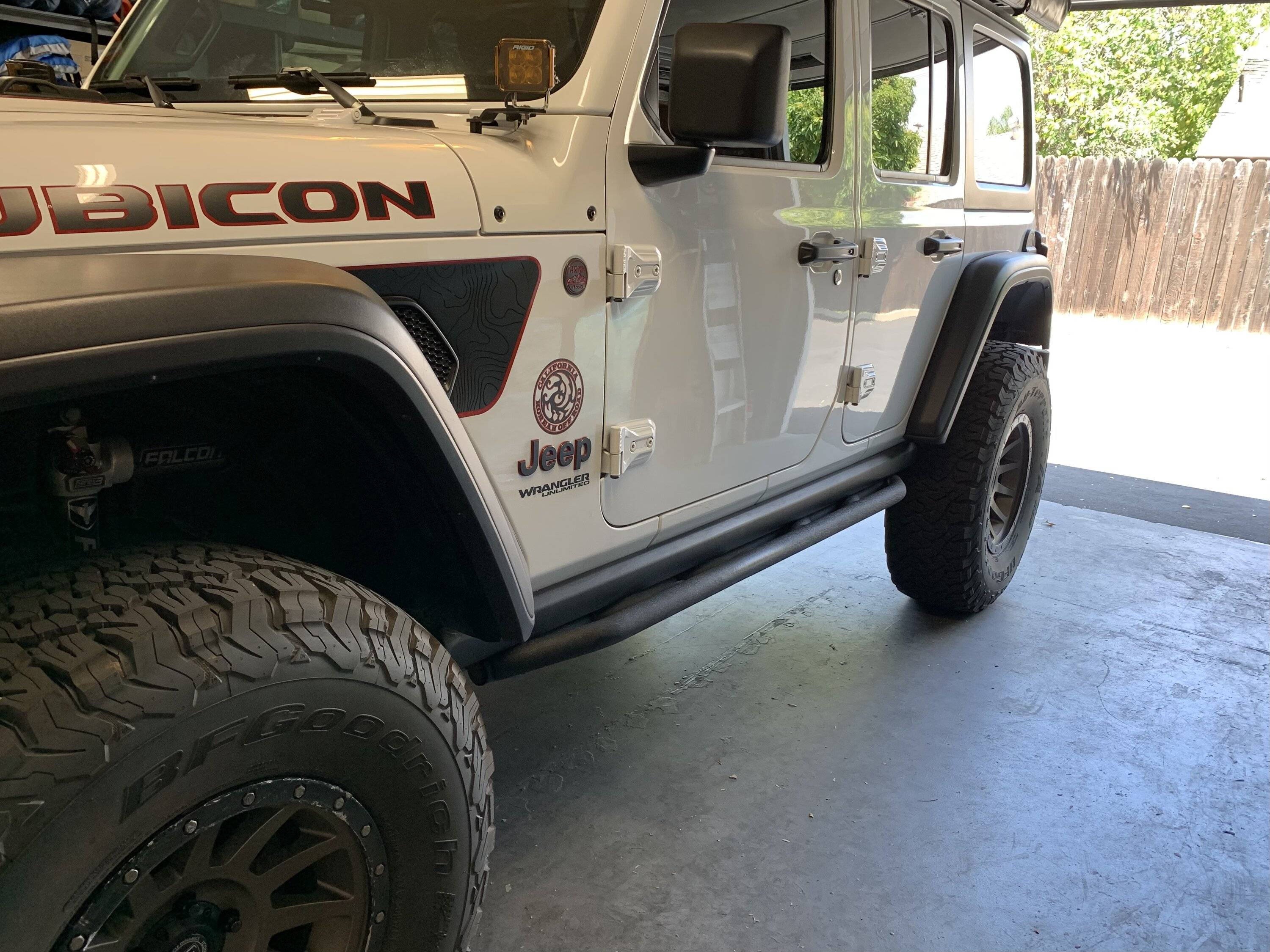 Jeep Wrangler JL JLU Barricade Rock Sliders 37A8D253-B9A7-4CCC-B26D-DD61F248861C