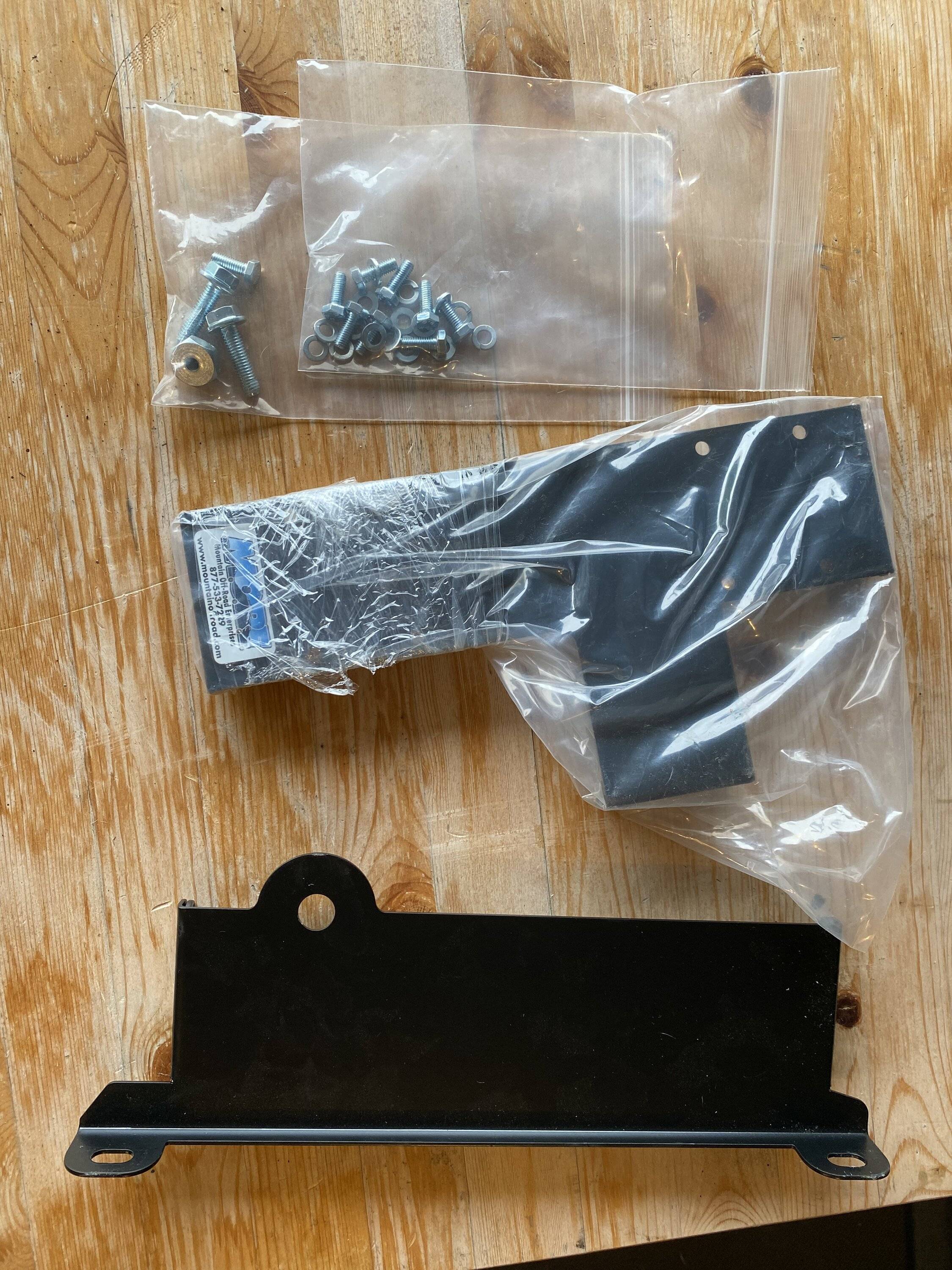 Jeep Wrangler JL MORE 4-door ARB bracket 1B433090-75E1-4742-8990-854D39C78CD2