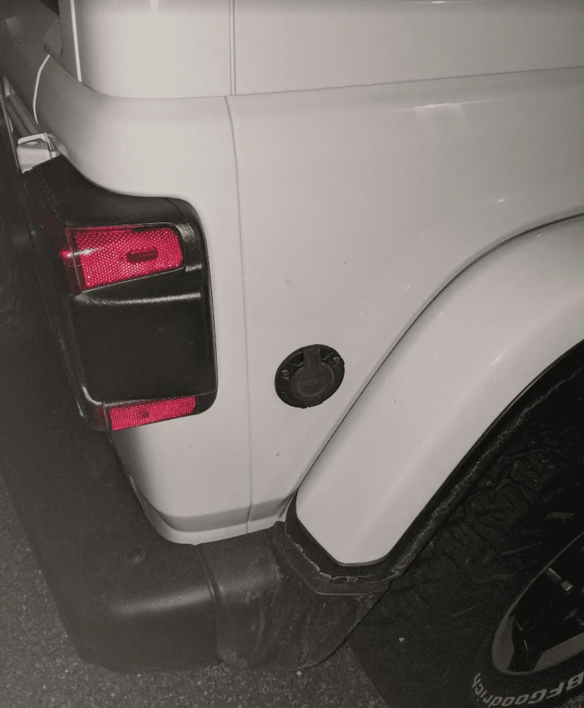 Jeep Wrangler JL Shore Power - AC input 1655942280064