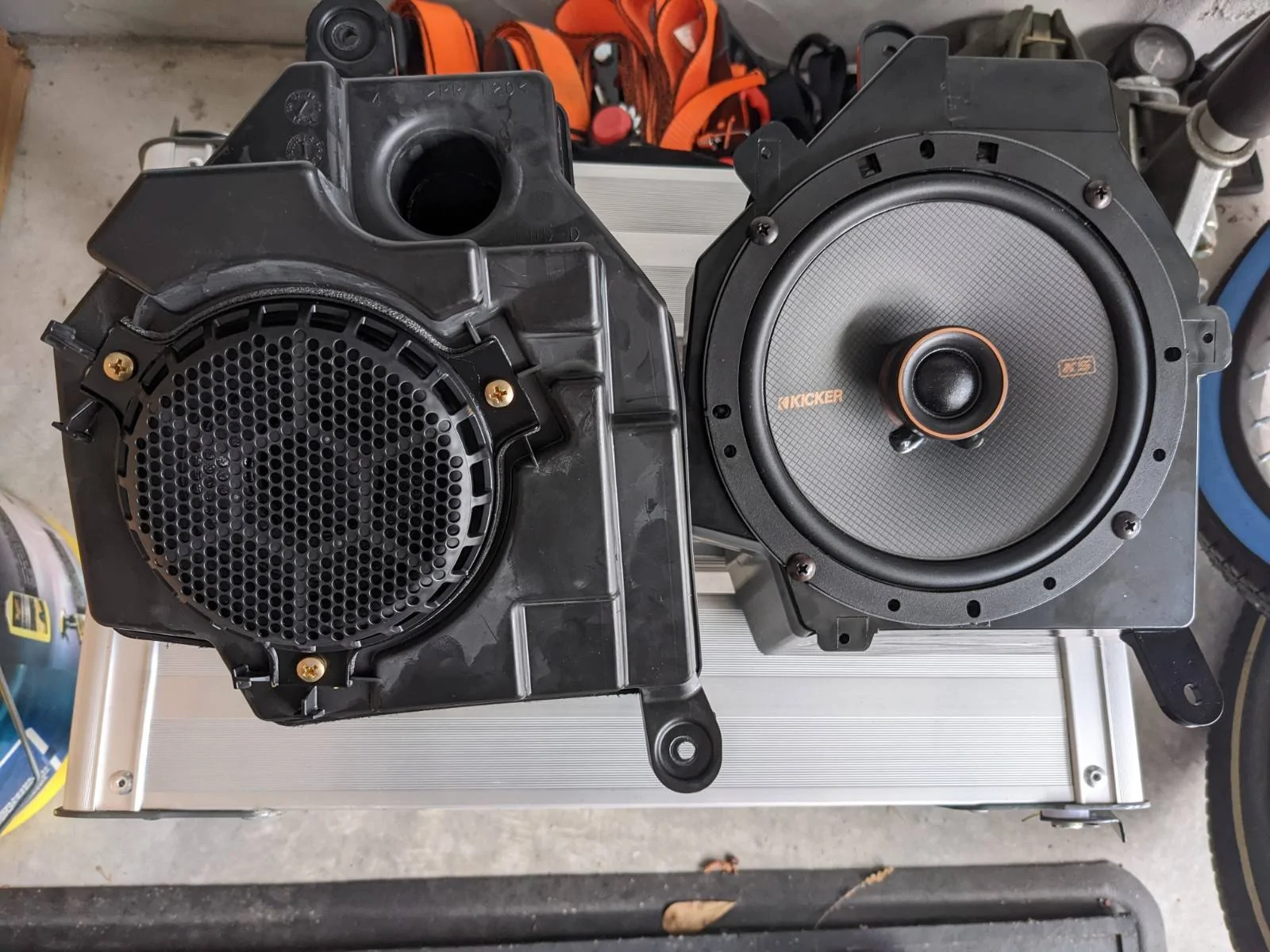 Jeep Wrangler JL Adding an Aftermarket Amp(s) PXL_20220616_230546271